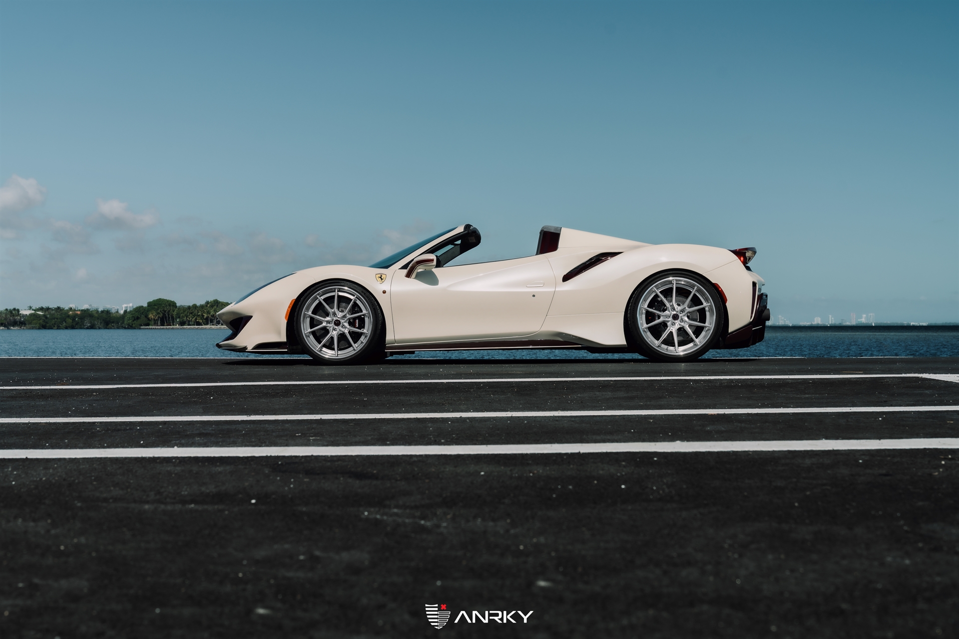 Ferrari 488 Pista | Sabia Del Desierto | on ANRKY AN32 | Frozen Polished Clear