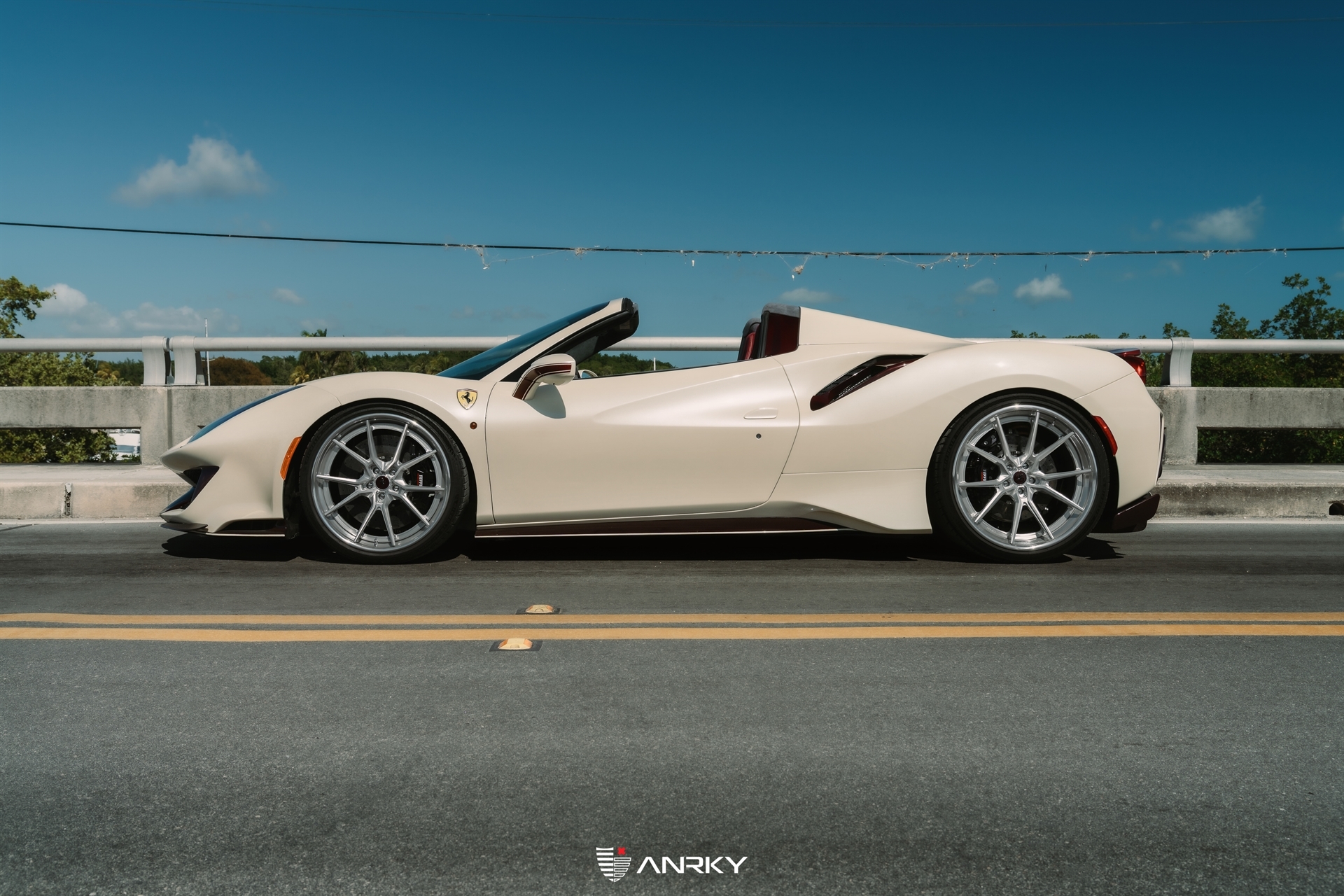 Ferrari 488 Pista | Sabia Del Desierto | on ANRKY AN32 | Frozen Polished Clear