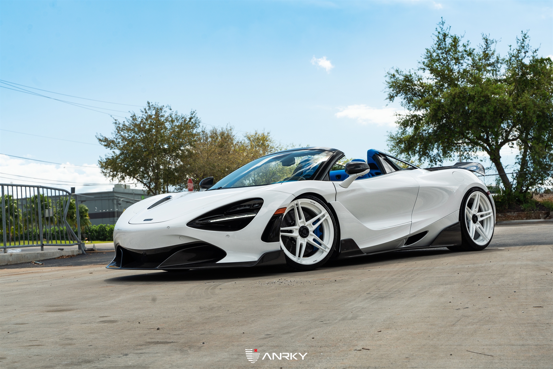 McLaren 720S Spider – AN27 SeriesTWO