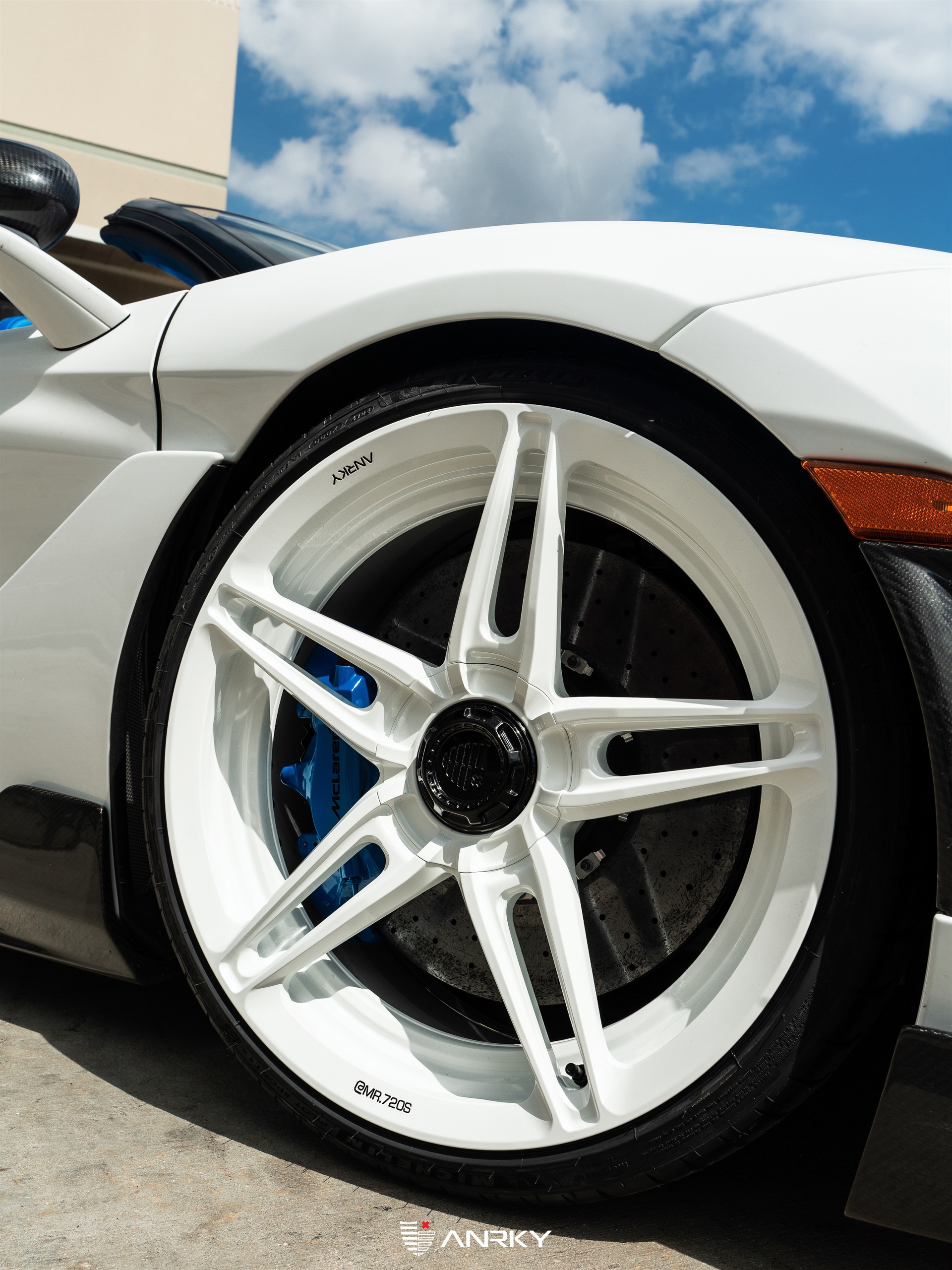 McLaren 720S Spider – AN27 SeriesTWO