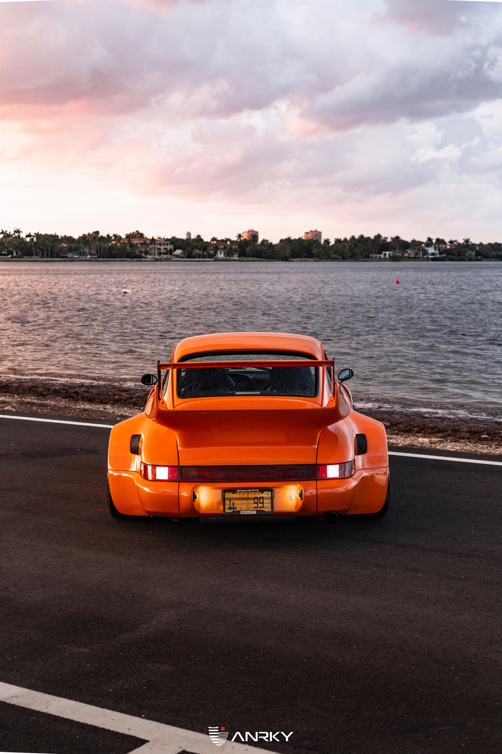 Sunburst USA 964 Porsche 911 – RETROSeries Classic – RS7+Aerosport