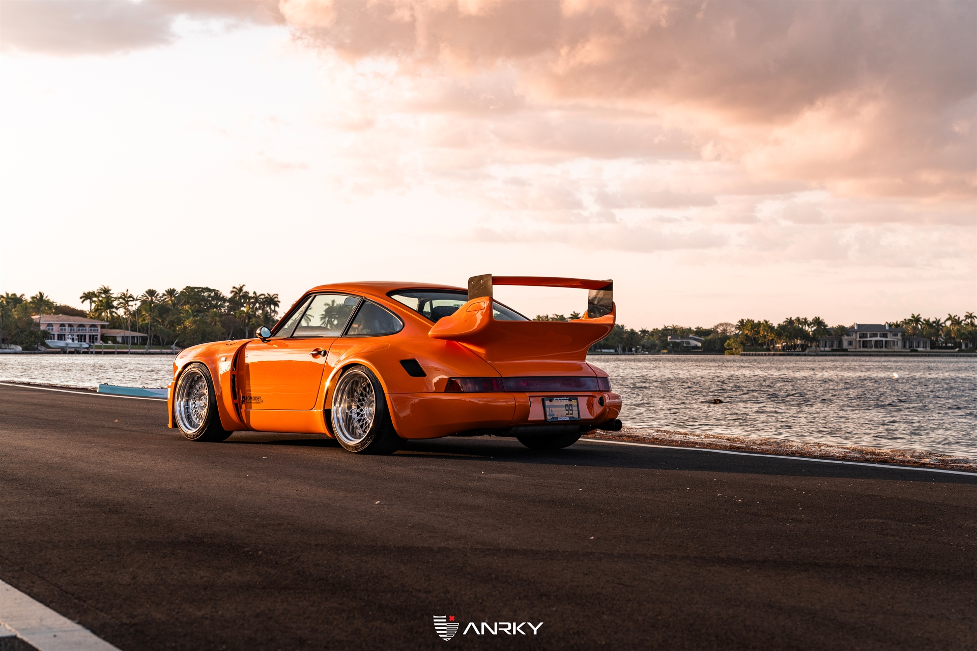 Sunburst USA 964 Porsche 911 – RETROSeries Classic – RS7+Aerosport