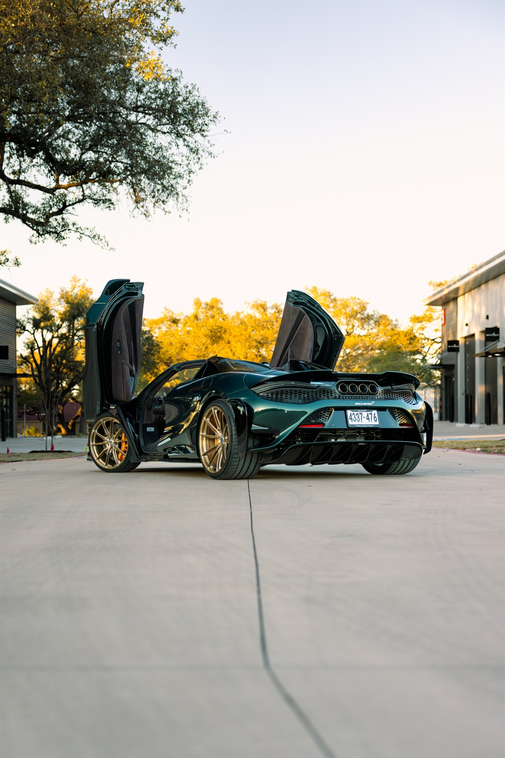 Mclaren 765 LT Spider | on HRE P104SC | Brushed Champagne