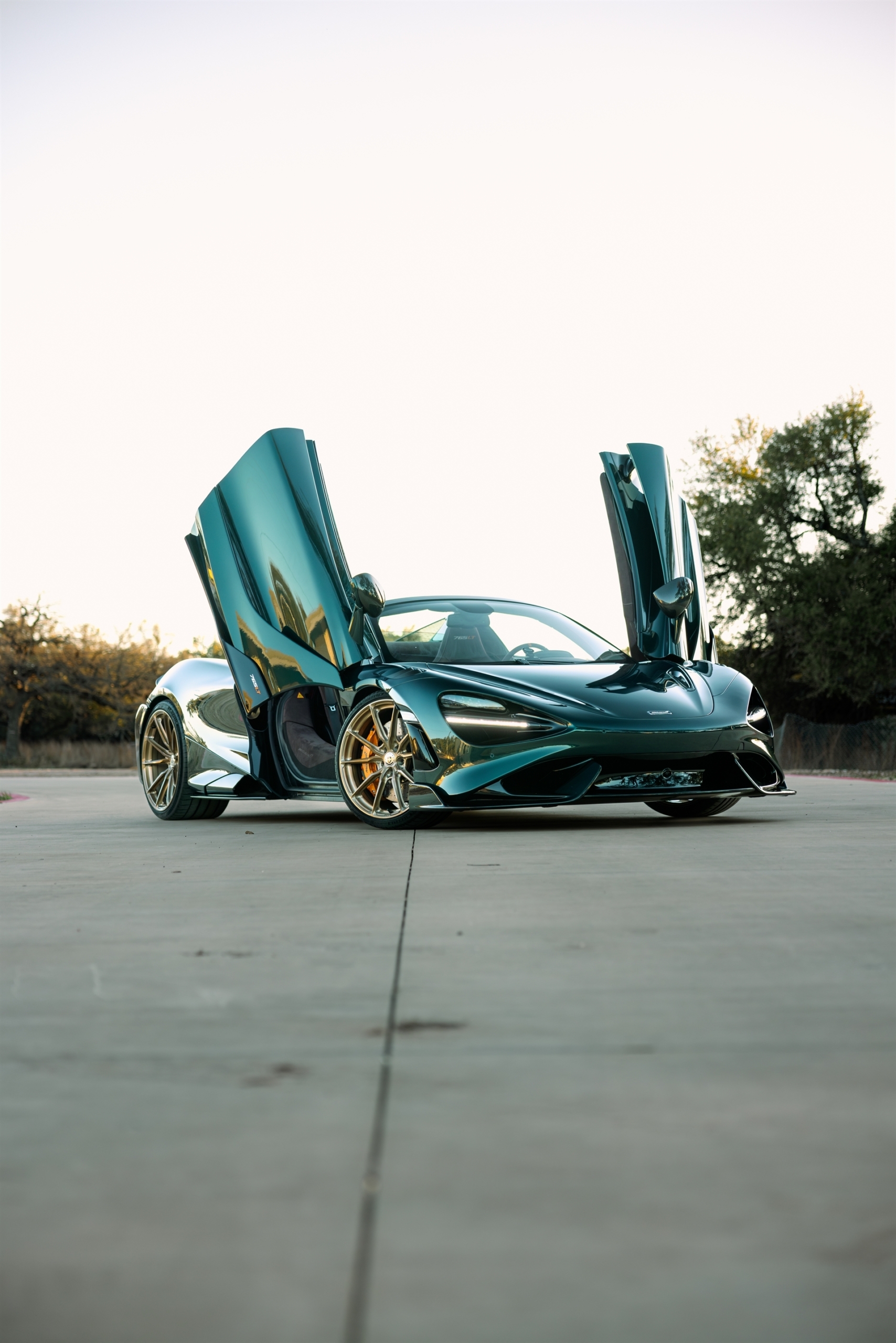Mclaren 765 LT Spider | on HRE P104SC | Brushed Champagne