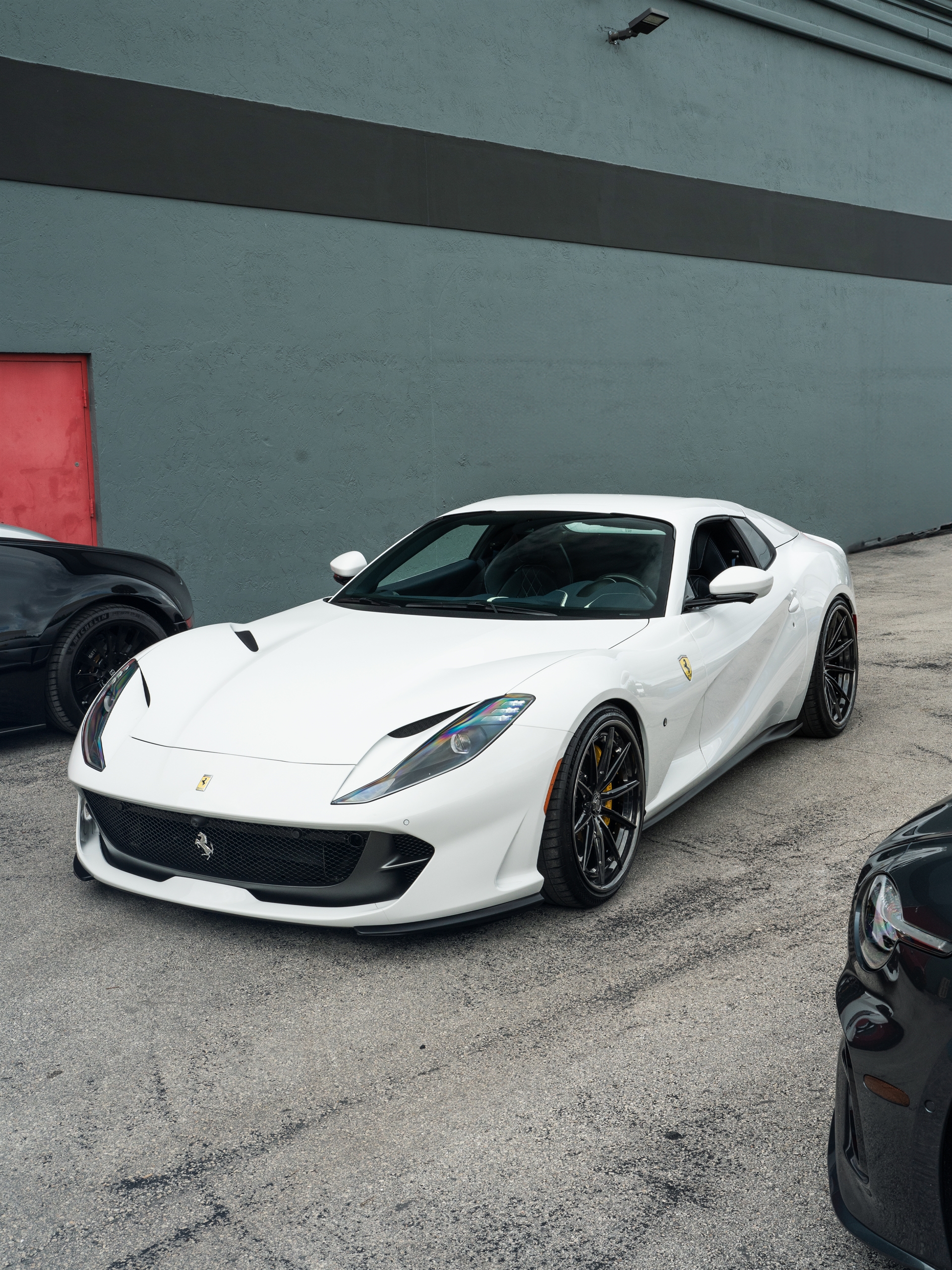Ferrari 812 GTS on Ferrari 812 GTS | Bianco Avus | on 1886 G-010 | Polished Smoke
