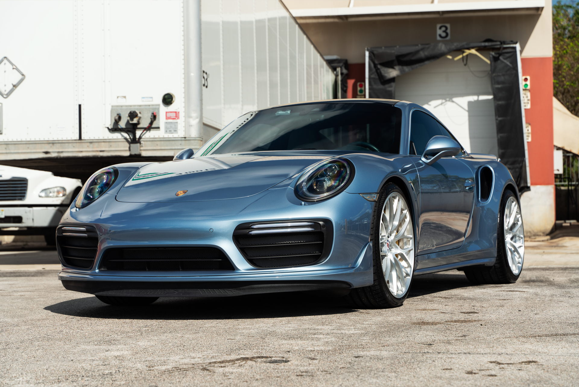 Porsche 991 Turbo S | Ice Blue Metallic | on HRE 520M | Brushed Clear