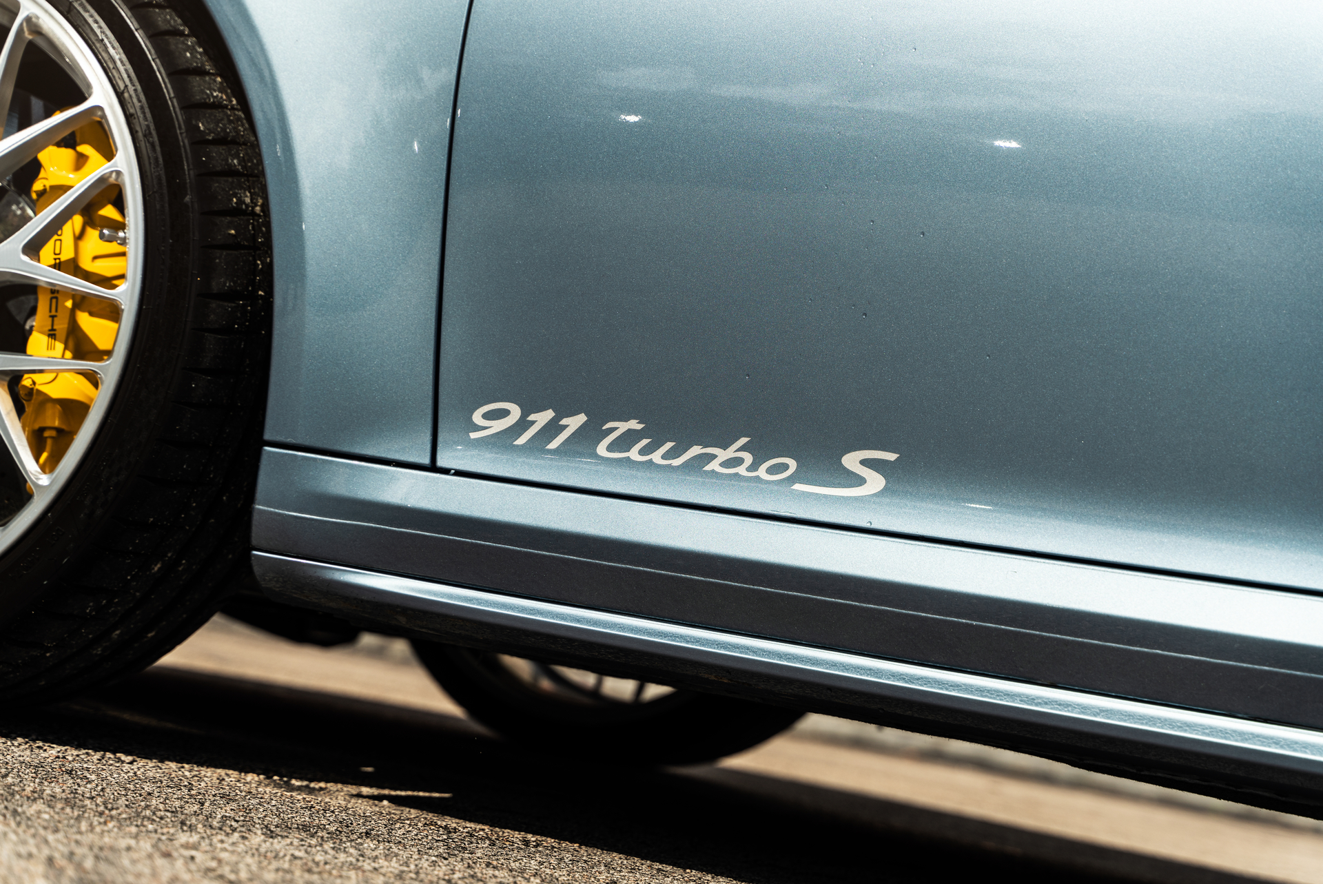 Porsche 991 Turbo S | Ice Blue Metallic | on HRE 520M | Brushed Clear