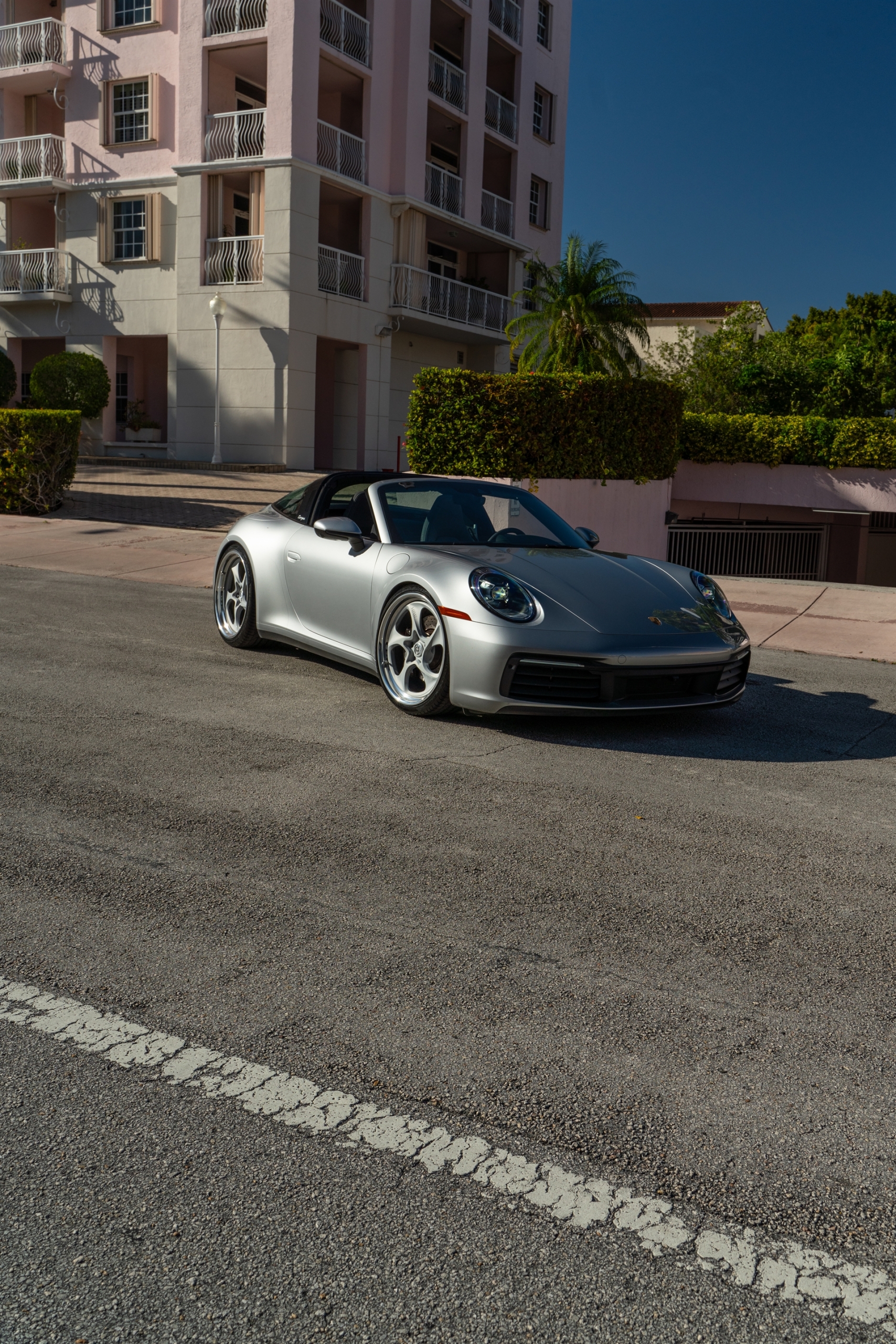 Porsche 992 GTS | Ice Gray Metallic | on HRE 522 FMR | Satin Silver