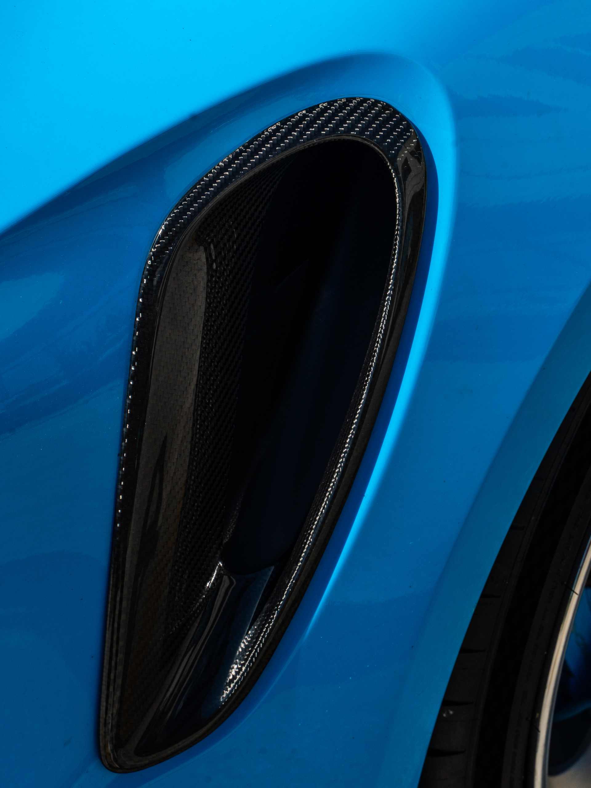 MANSORY 992 Turbo | Riviera Blue | on HRE 527 FMR | Satin White Gold