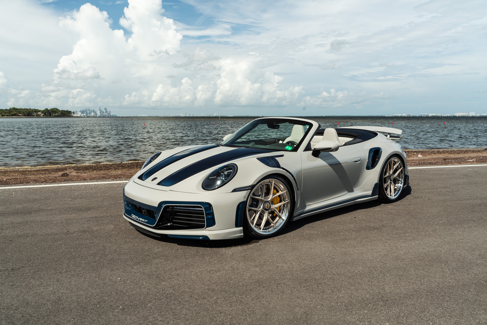 TECHART 992 Turbo S | Chalk | on HRE S101SC | Satin White Gold