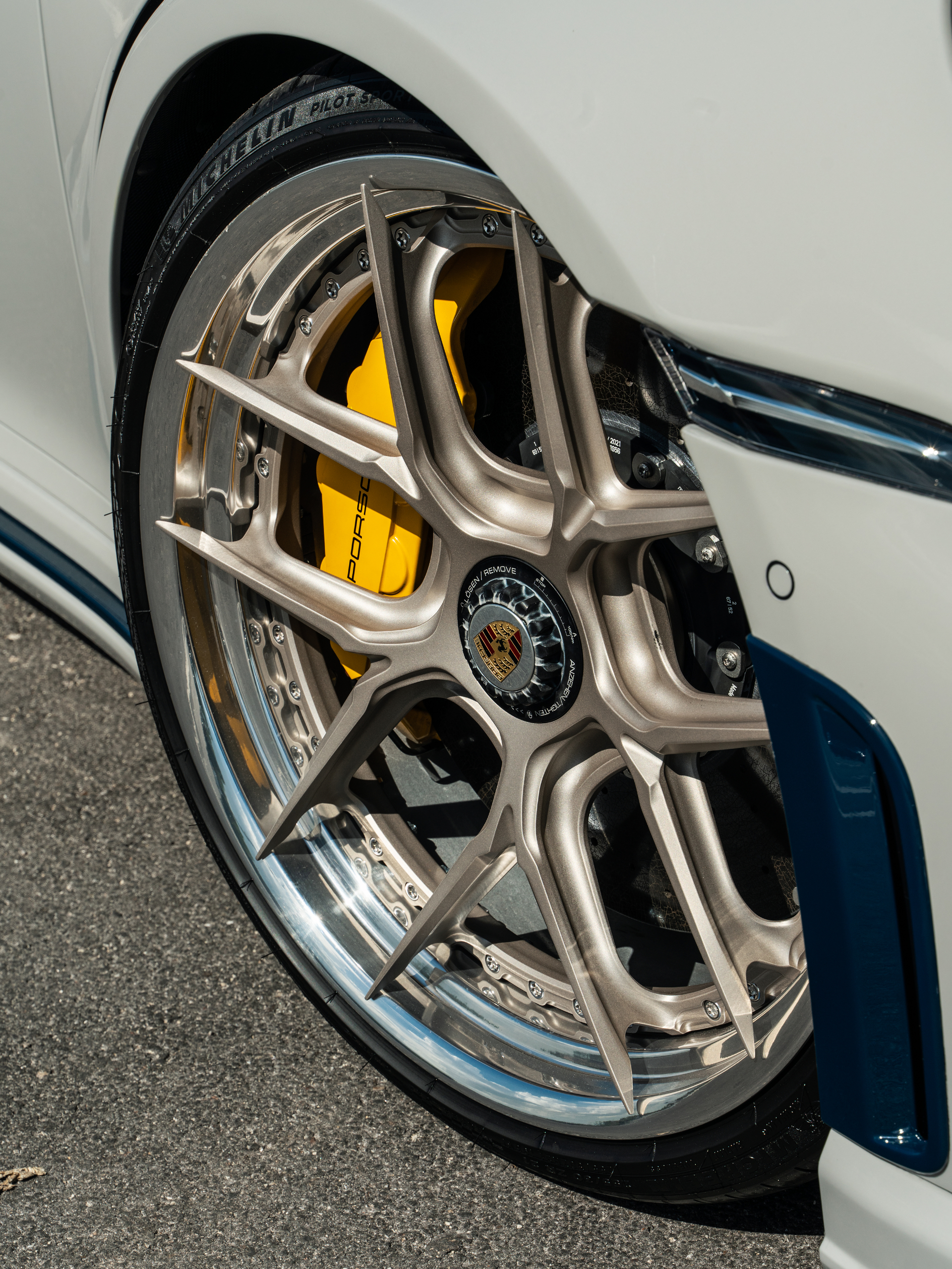 TECHART 992 Turbo S | Chalk | on HRE S101SC | Satin White Gold