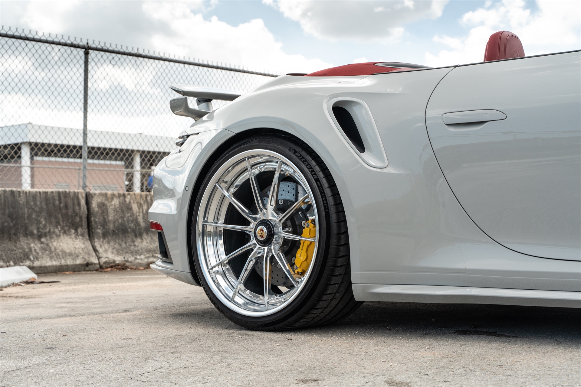 1886 Wheels G010 | Porsche 992 Turbo S Cabriolet