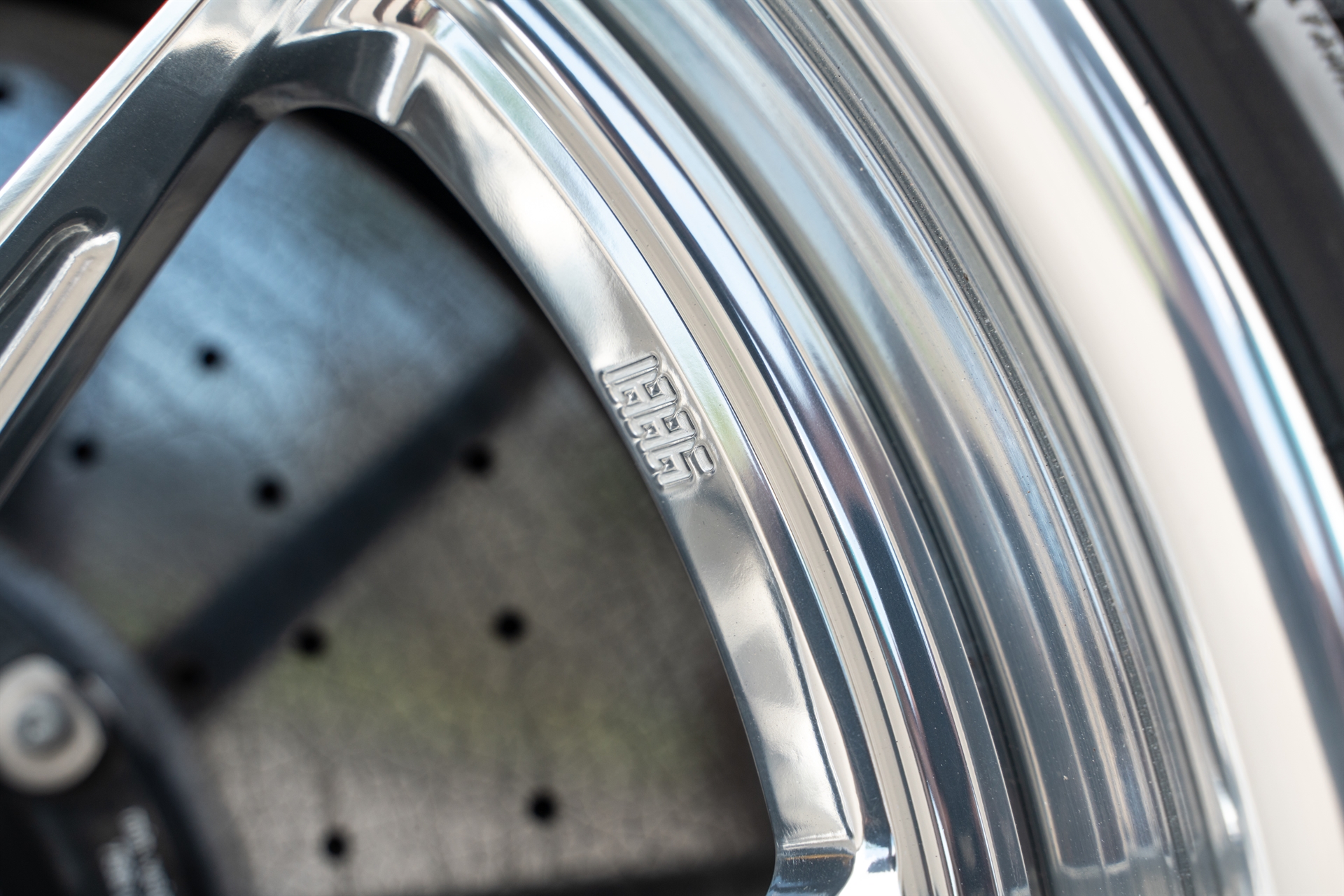 1886 Wheels G010 | Porsche 992 Turbo S Cabriolet