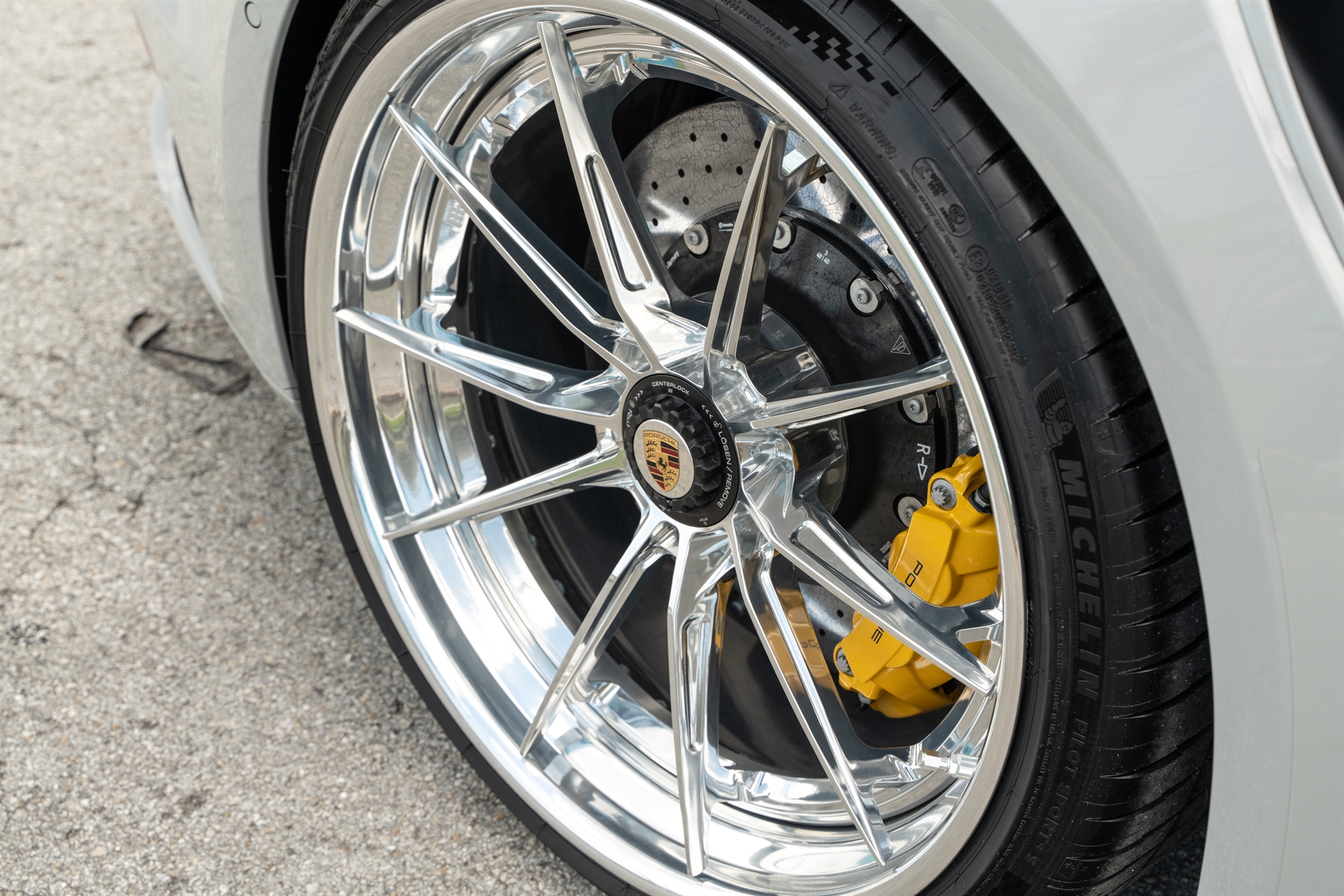 1886 Wheels G010 | Porsche 992 Turbo S Cabriolet