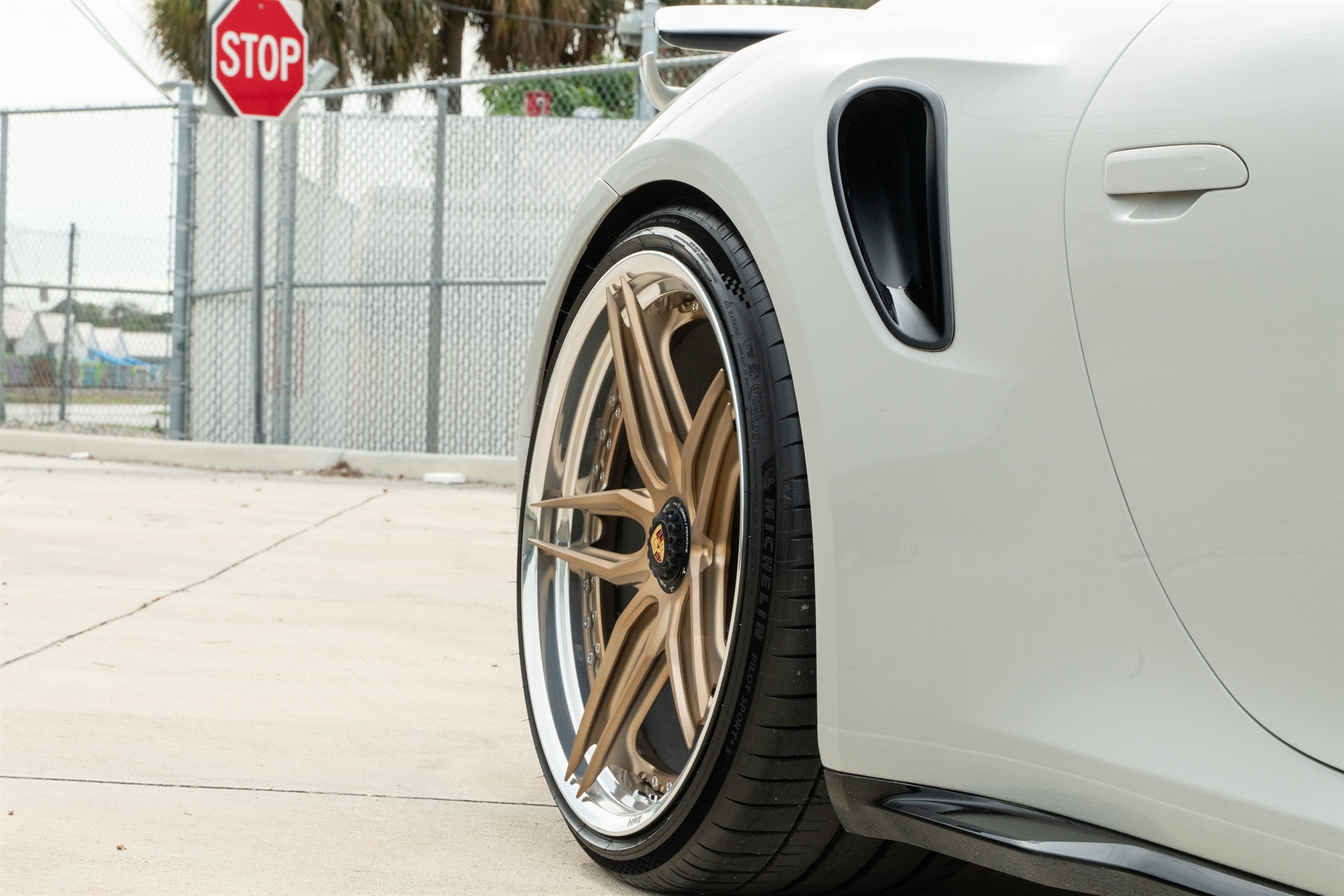 Porsche 992 Turbo / HRE S107SC