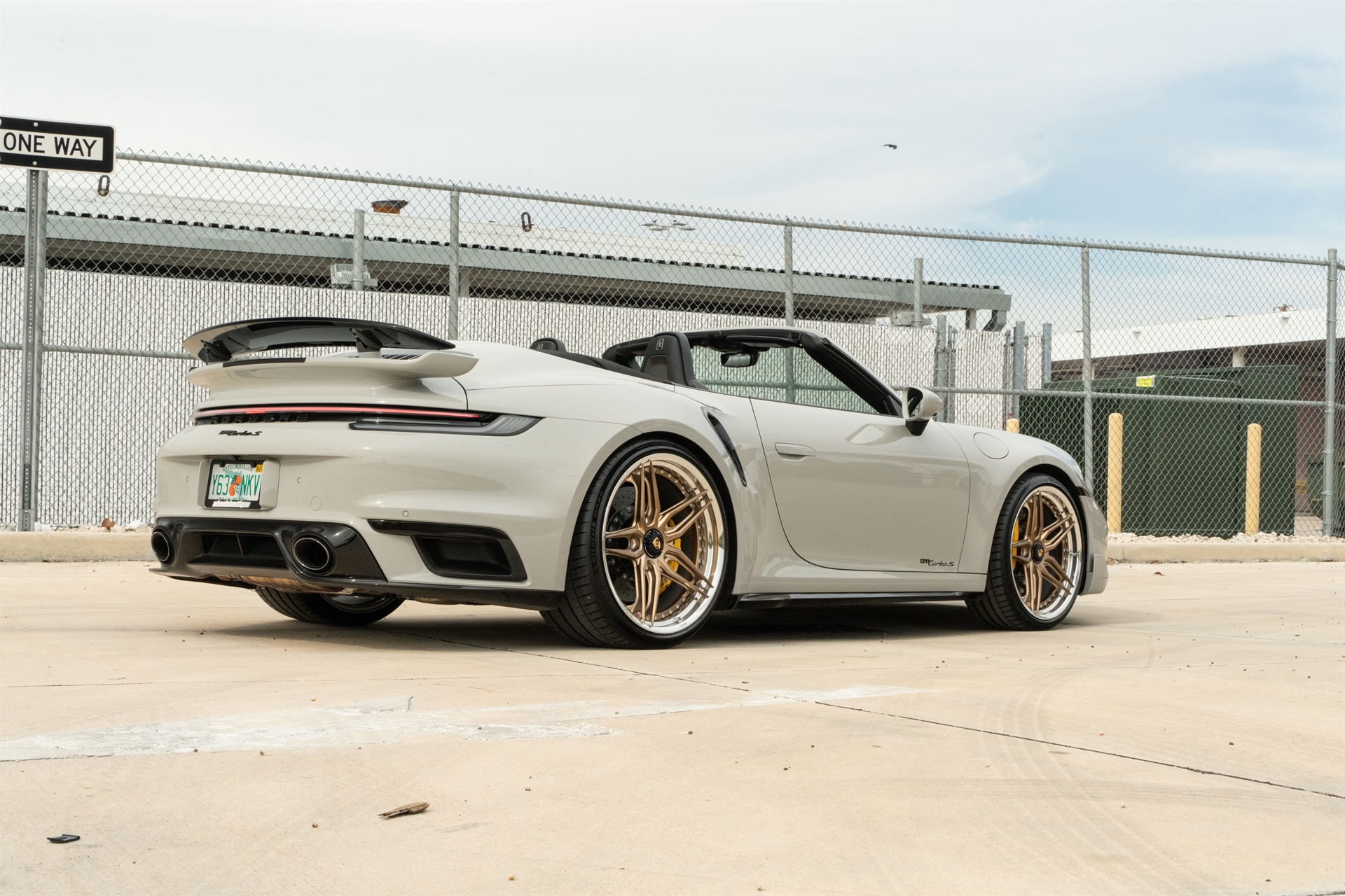 Porsche 992 Turbo / HRE S107SC