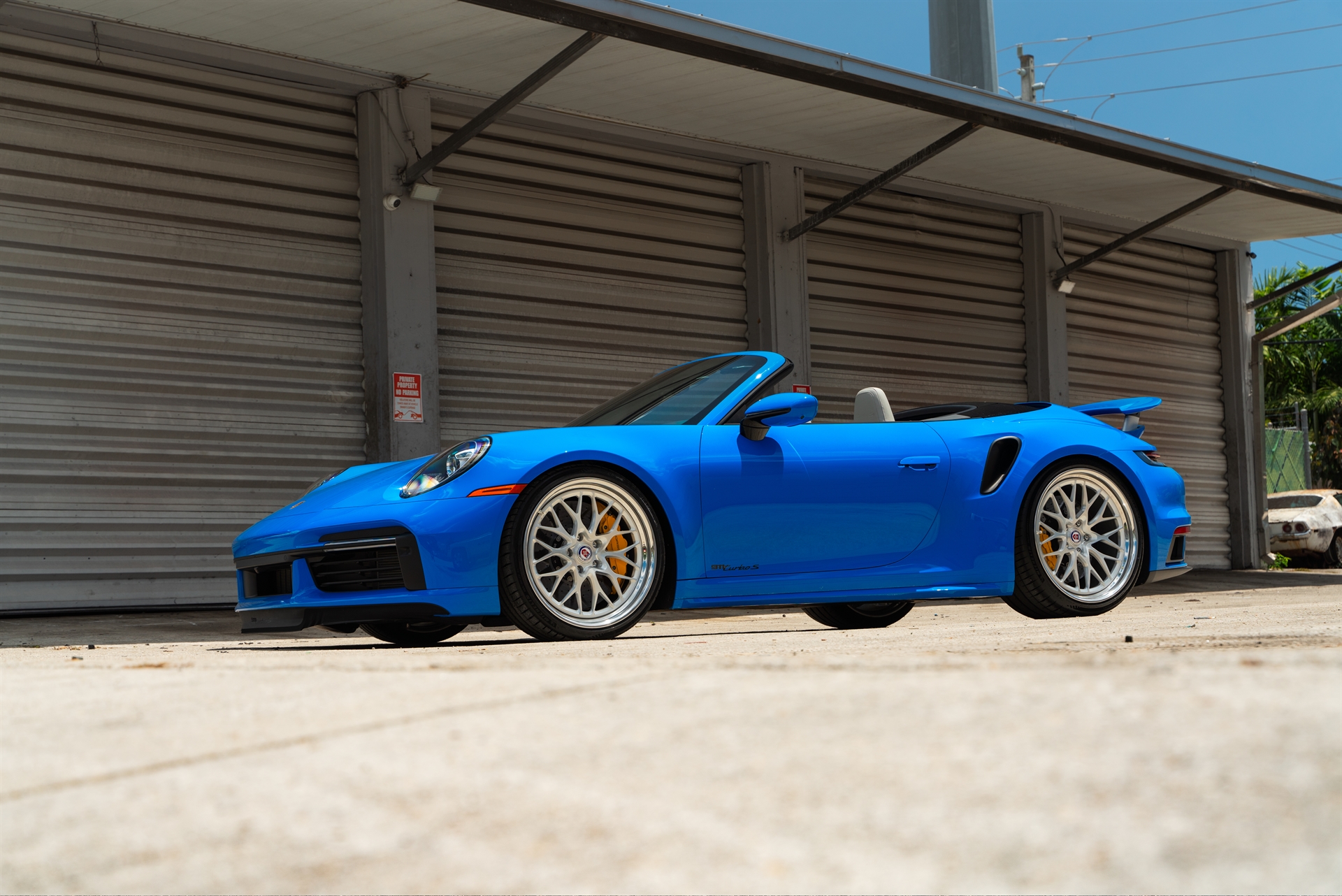 Porsche 992 Turbo S | Voodoo Blue | HRE 520 FMR | Brushed Clear
