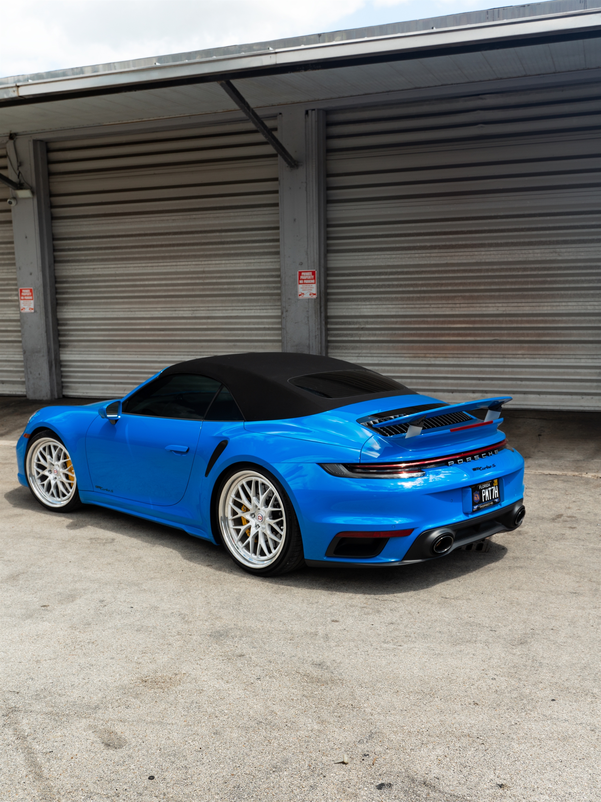 Porsche 992 Turbo S | Voodoo Blue | HRE 520 FMR | Brushed Clear