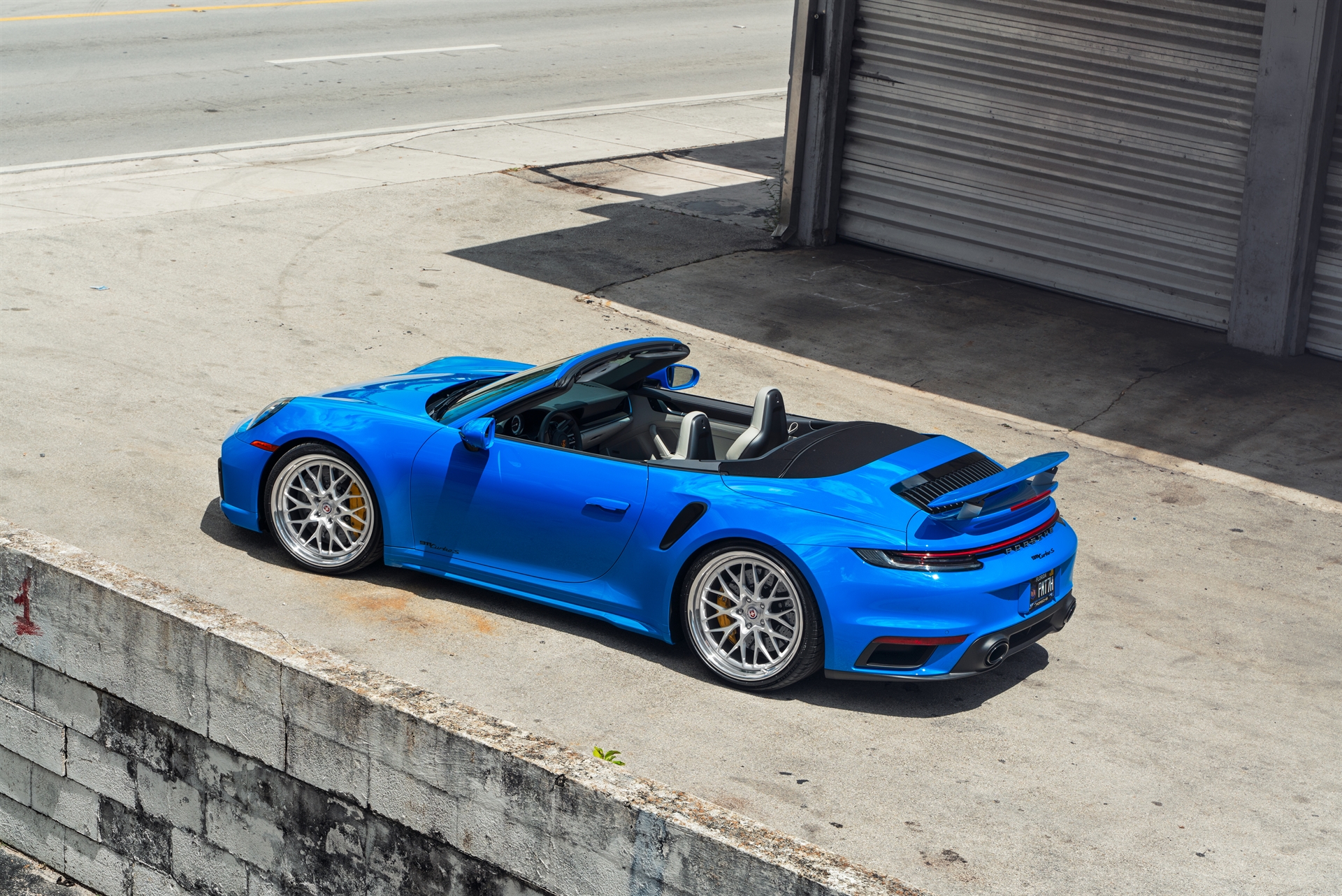 Porsche 992 Turbo S | Voodoo Blue | HRE 520 FMR | Brushed Clear