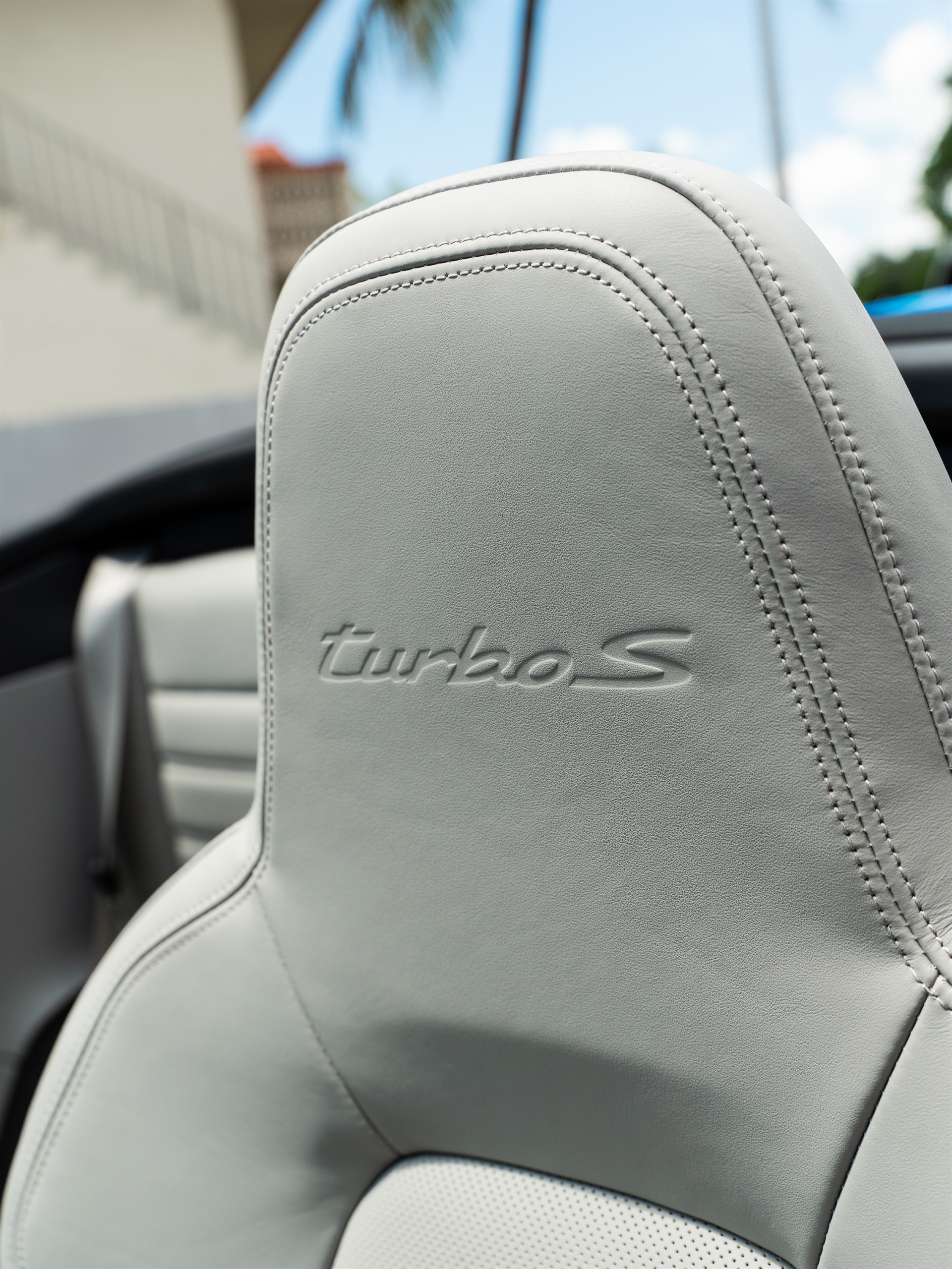 Porsche 992 Turbo S | Voodoo Blue | HRE 520 FMR | Brushed Clear