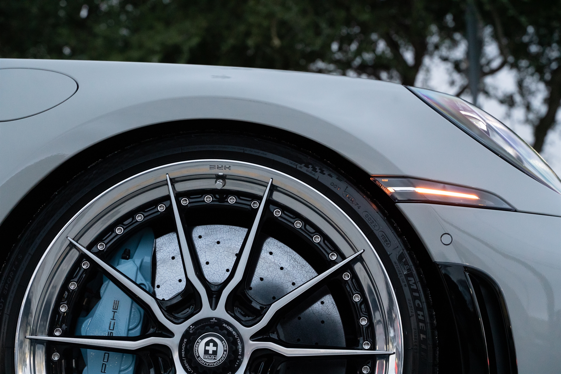 TECHART 992 Turbo S | Chalk | on HRE S104SC | Brushed Clear/ Gloss Black Window