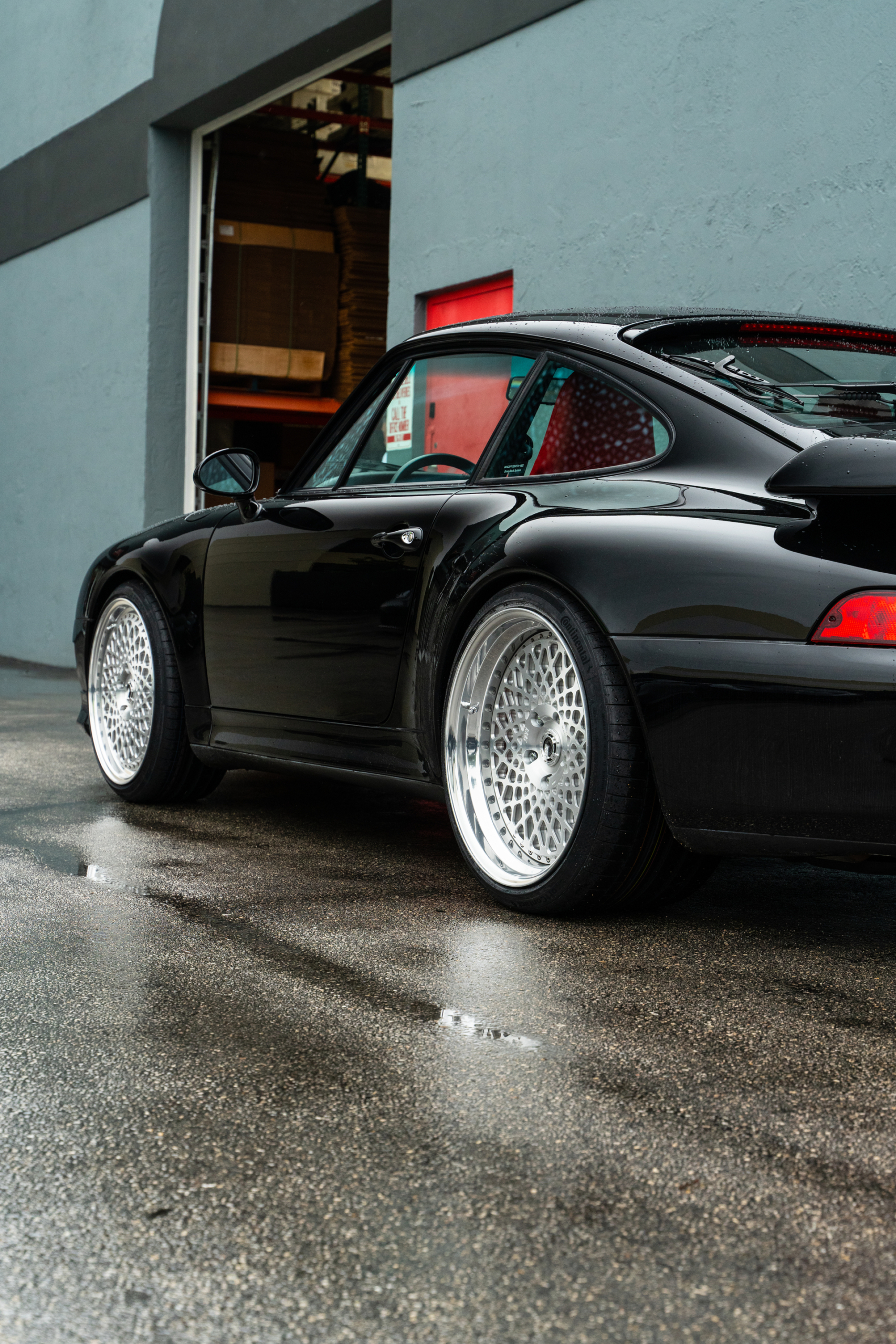 Porsche 993 Turbo | Black | on 1886 S009 Wheels | Brushed Clear