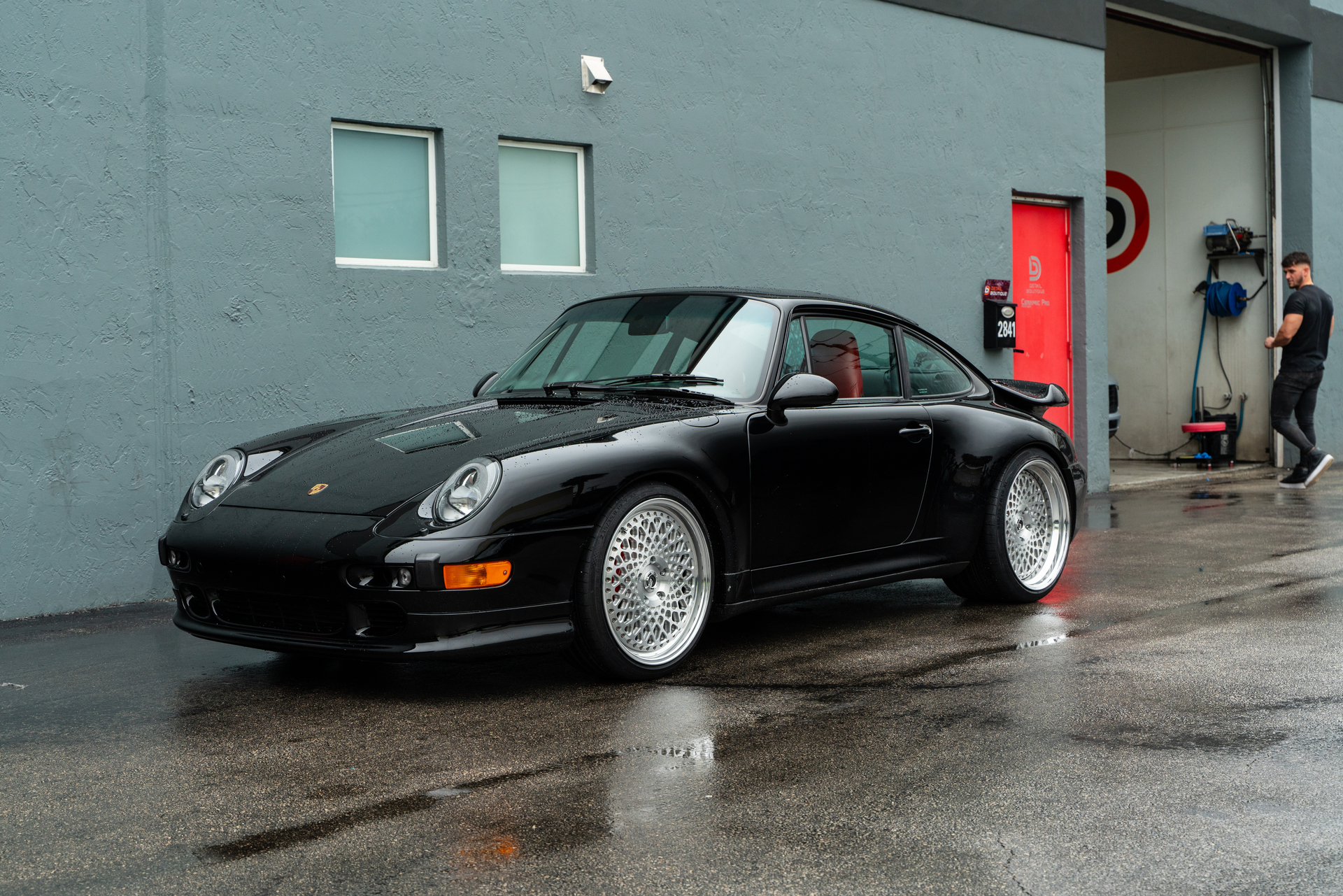 Porsche 993 Turbo | Black | on 1886 S009 Wheels | Brushed Clear