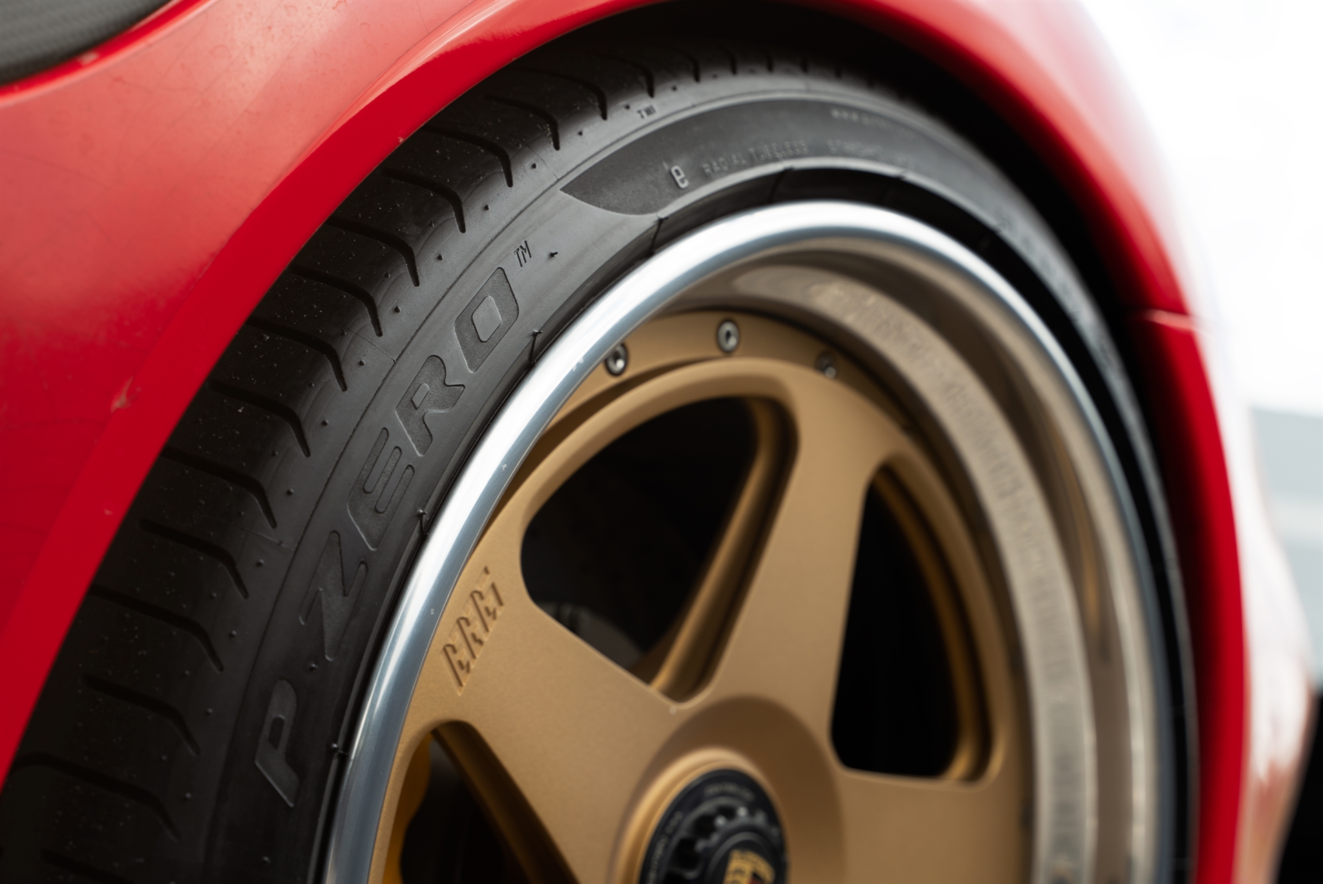 Porsche 997 Turbo S | Guards Red | on 1886 S005 Wheels | Satin Gold