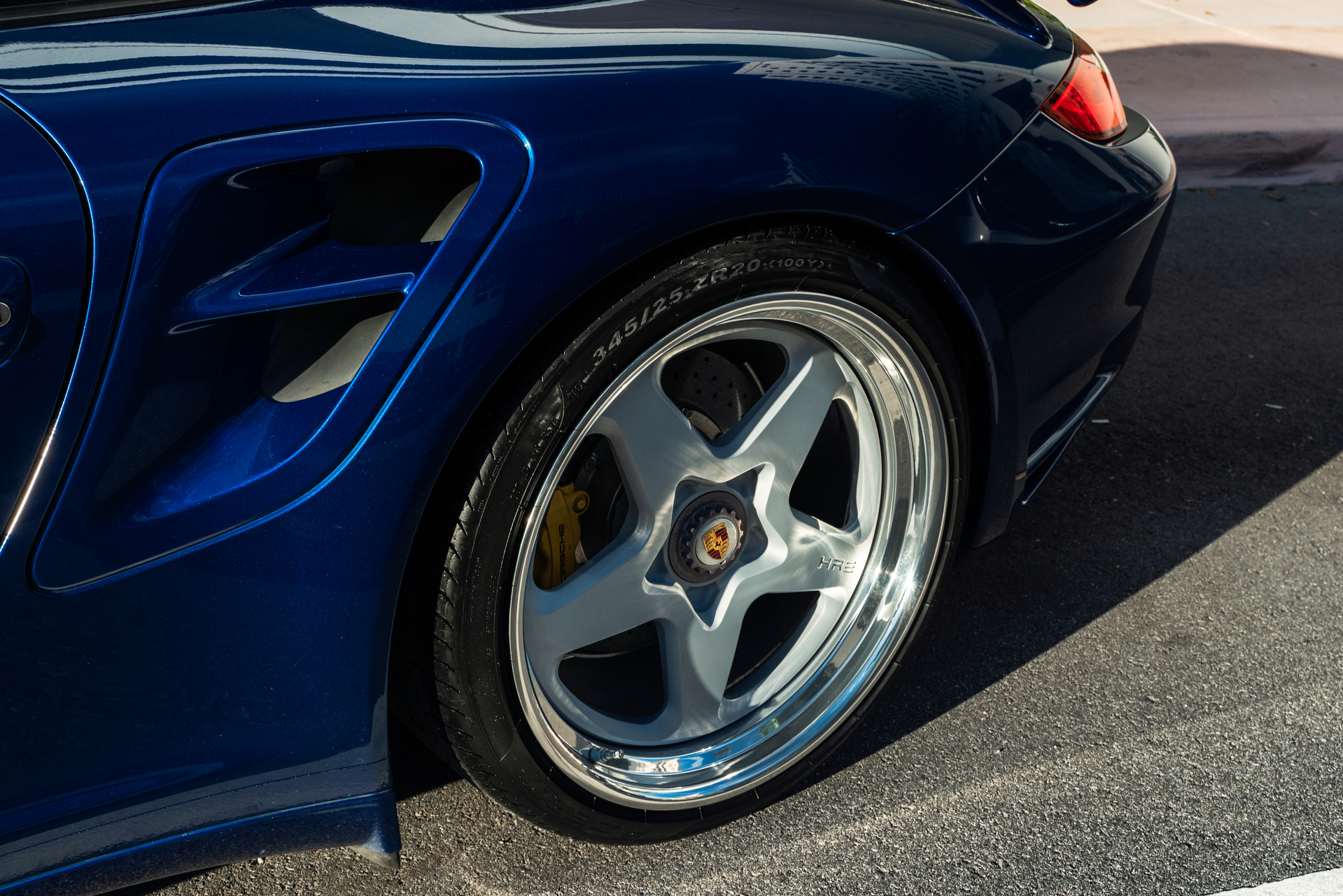 Porsche 997 Turbo | Aqua Blue Metallic | HRE 527 FMR | Satin Silver
