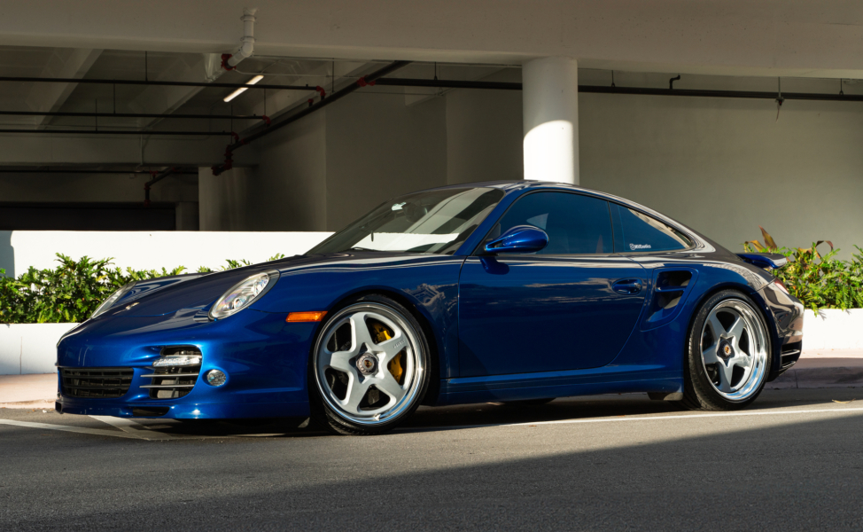 Porsche 997 Turbo | Aqua Blue Metallic | HRE 527 FMR | Satin Silver