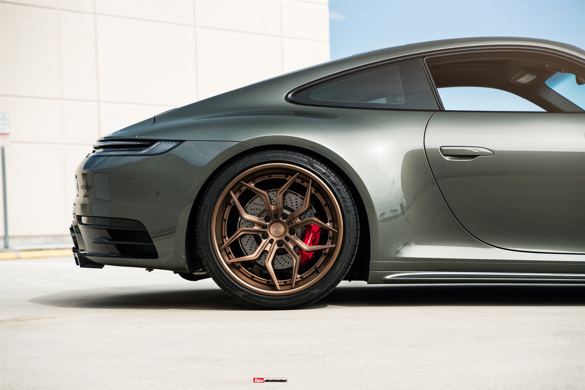 AL13 R70 | Porsche 992 Carrera S