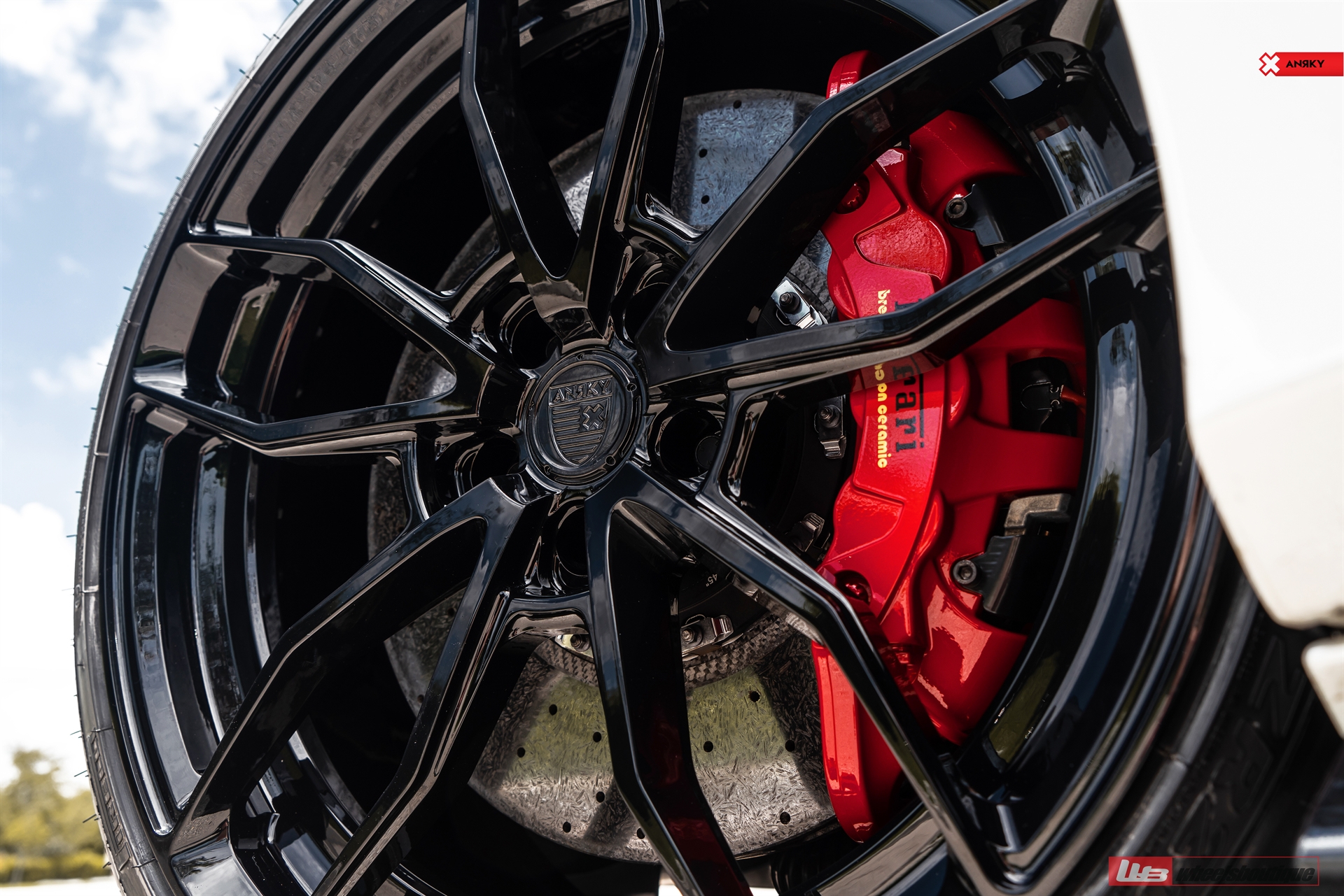 Ferrari 488 Pista | Bianco Avus | ANRKY AN21 | Gloss Black