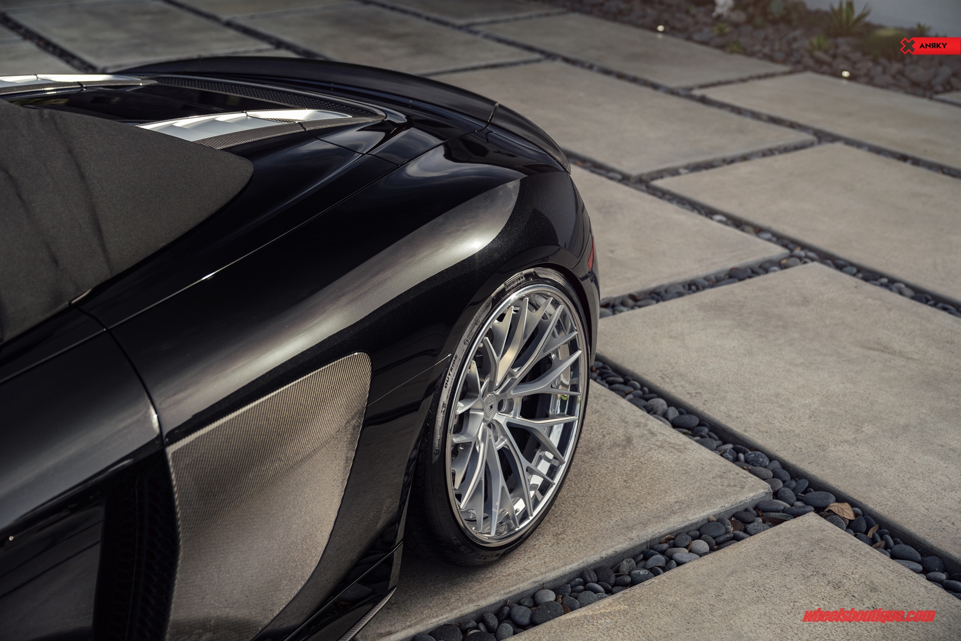 ANRKY AN30 | Audi R8 Spyder 1