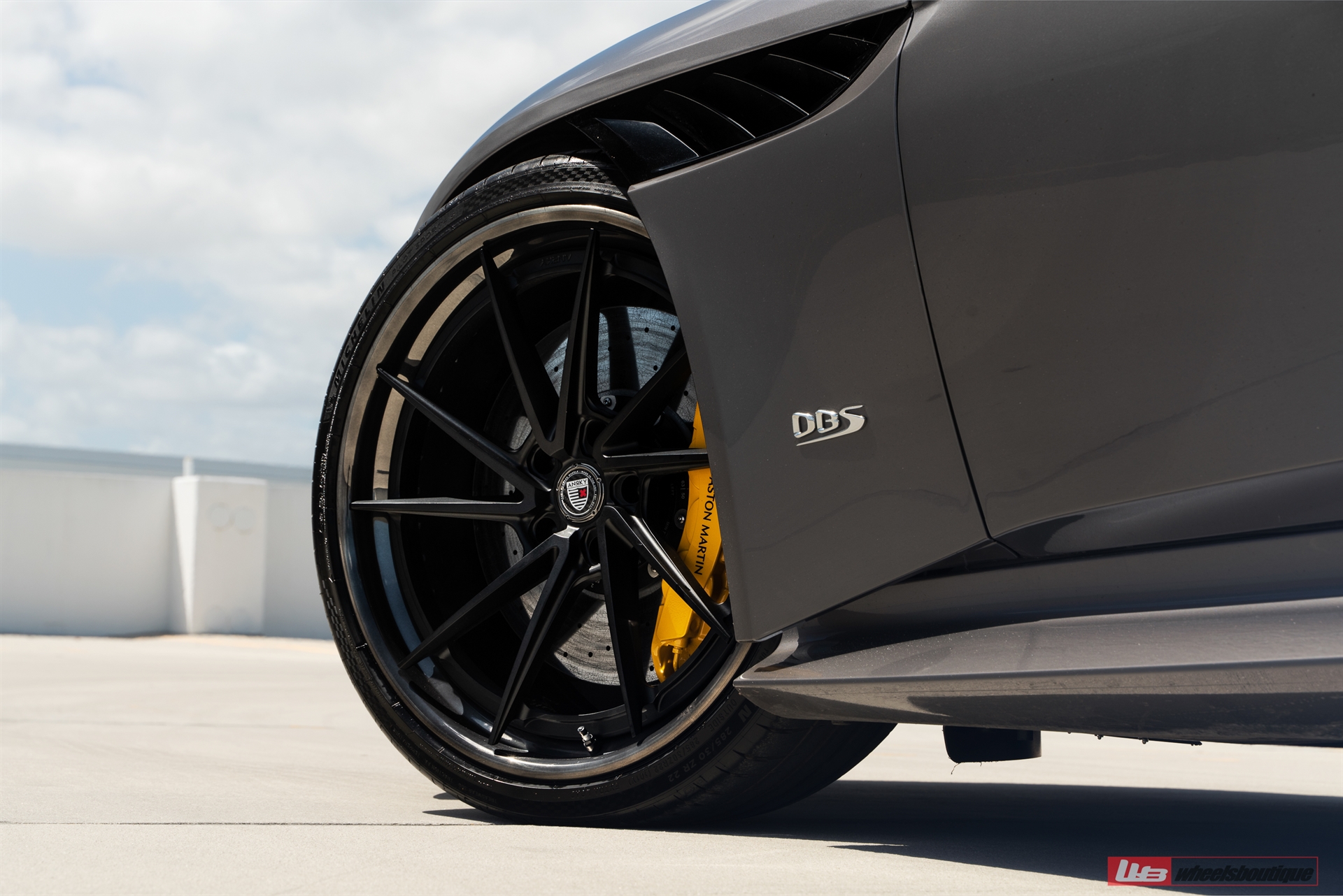 ANRKY AN33 | Aston Martin DBS Superleggera