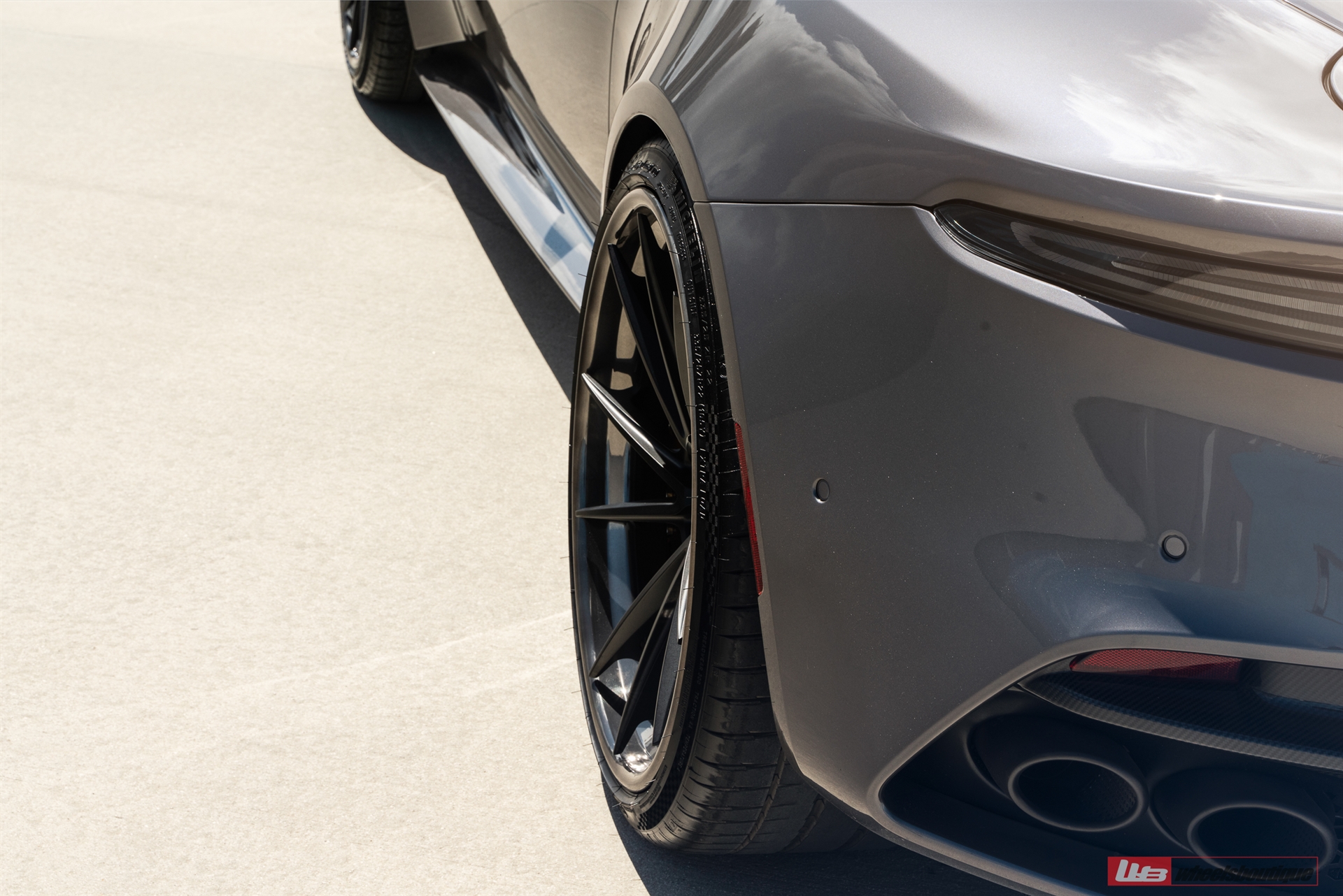 ANRKY AN33 | Aston Martin DBS Superleggera