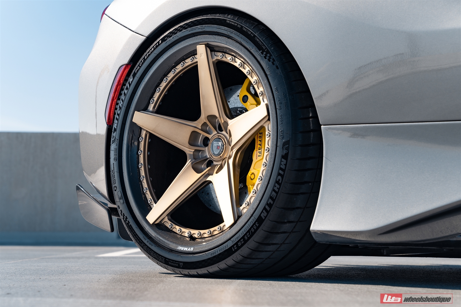 Ferrari 488 Pista | Grigio Silverstone | on ANRKY RS5.3C | Satin Brushed Champagne