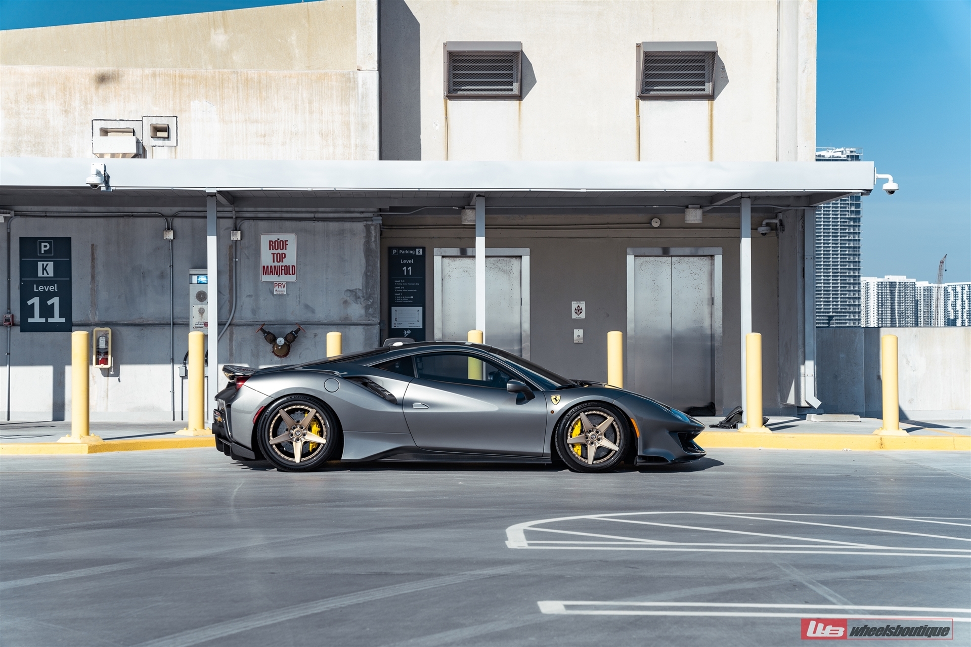 Ferrari 488 Pista | Grigio Silverstone | on ANRKY RS5.3C | Satin Brushed Champagne