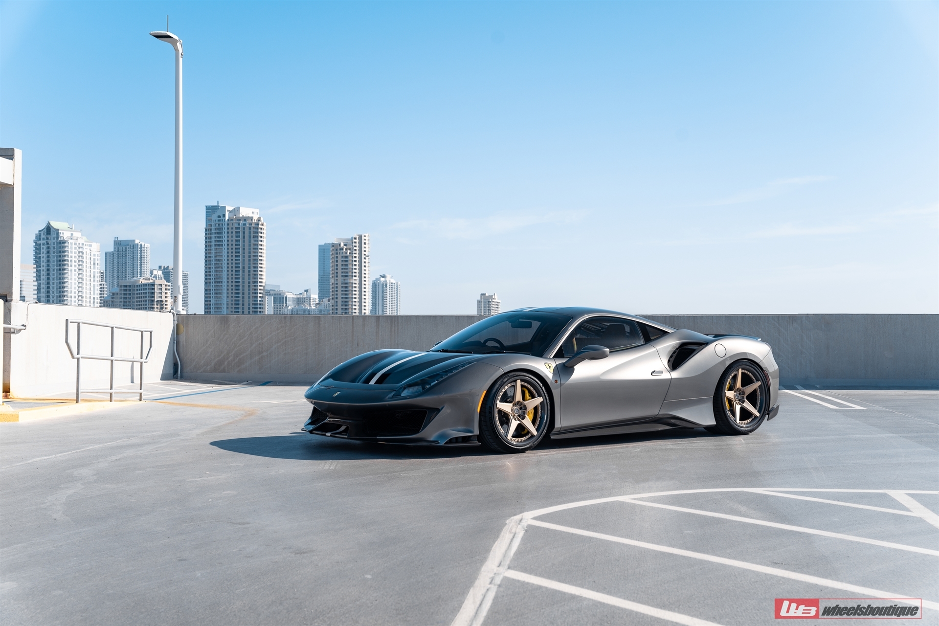 Ferrari 488 Pista | Grigio Silverstone | on ANRKY RS5.3C | Satin Brushed Champagne