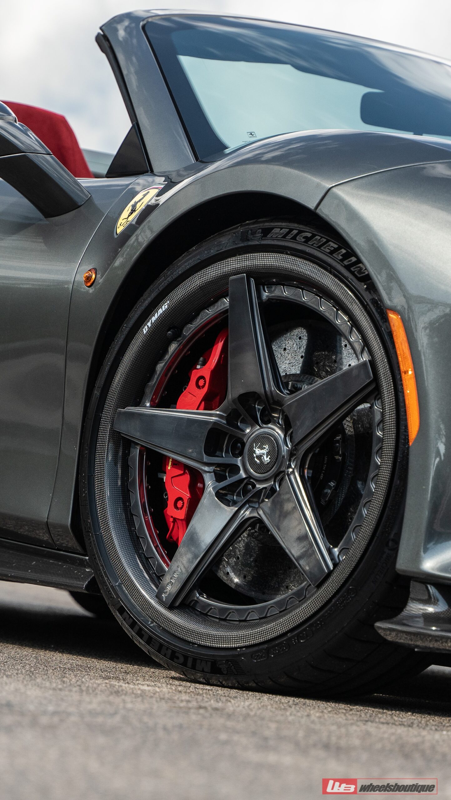 Ferrari 488 Pista | Grigio Silverstone | on ANRKY RS5.3C | Polished Smoke