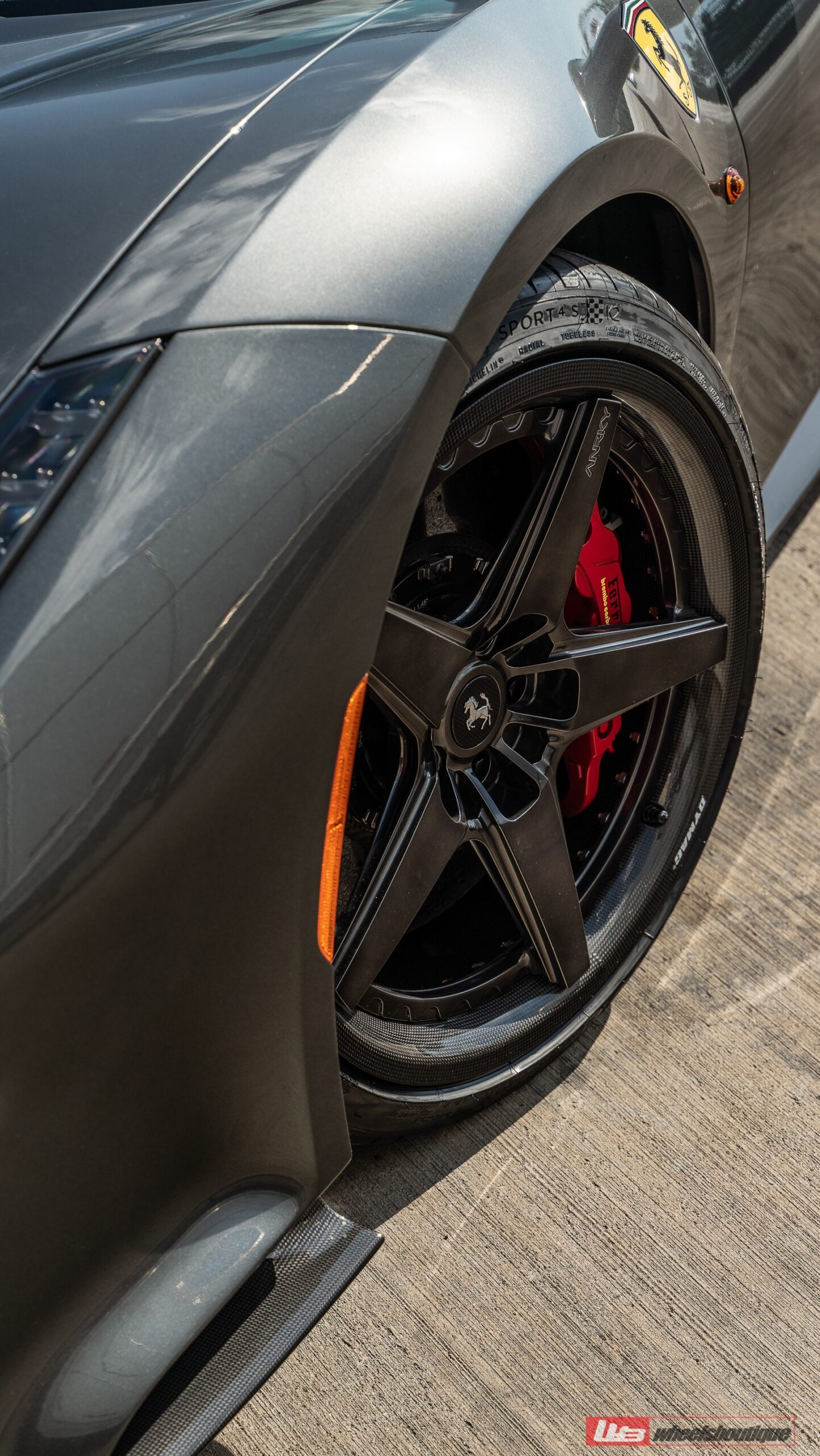 Ferrari 488 Pista | Grigio Silverstone | on ANRKY RS5.3C | Polished Smoke