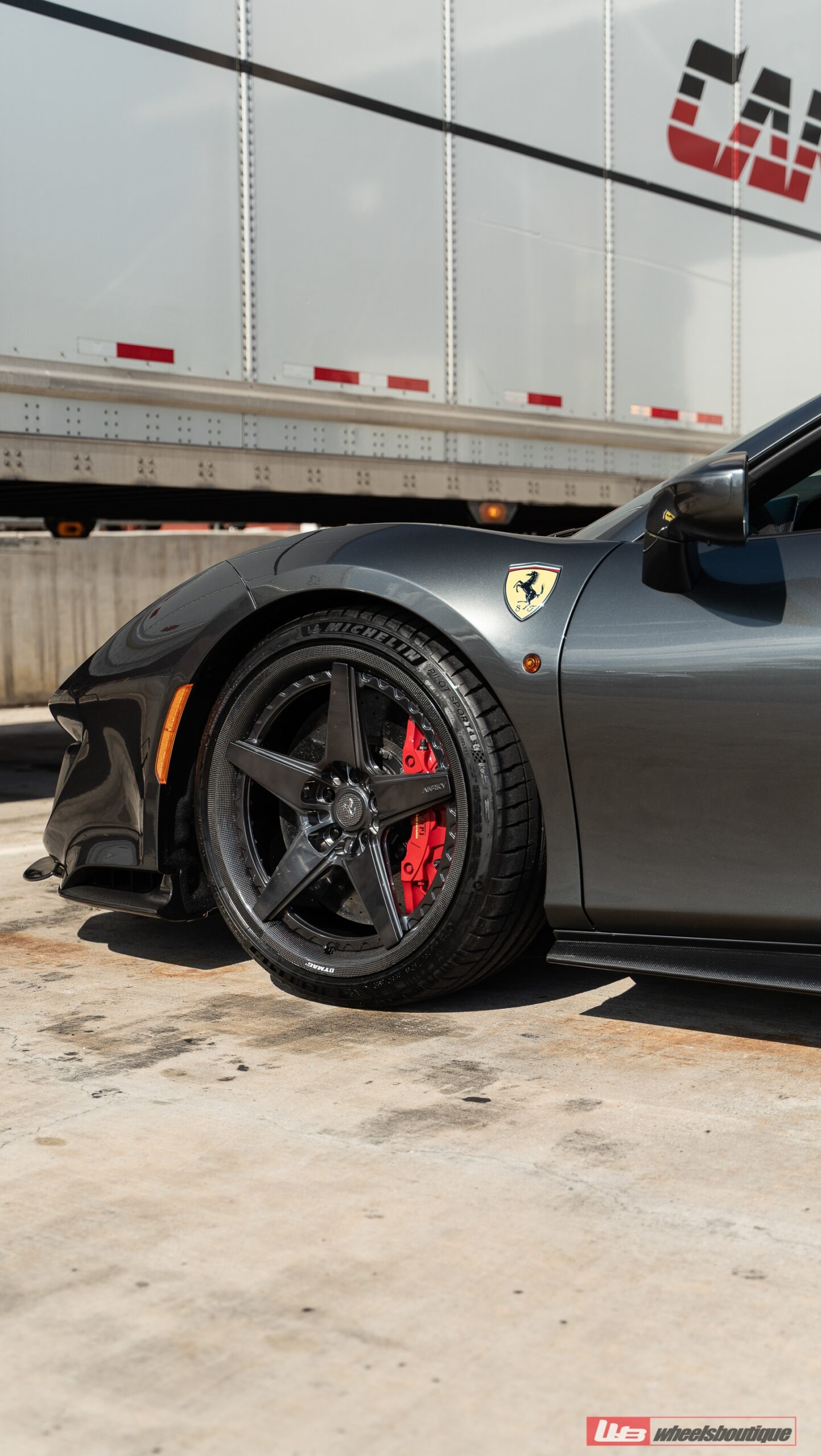 Ferrari 488 Pista | Grigio Silverstone | on ANRKY RS5.3C | Polished Smoke
