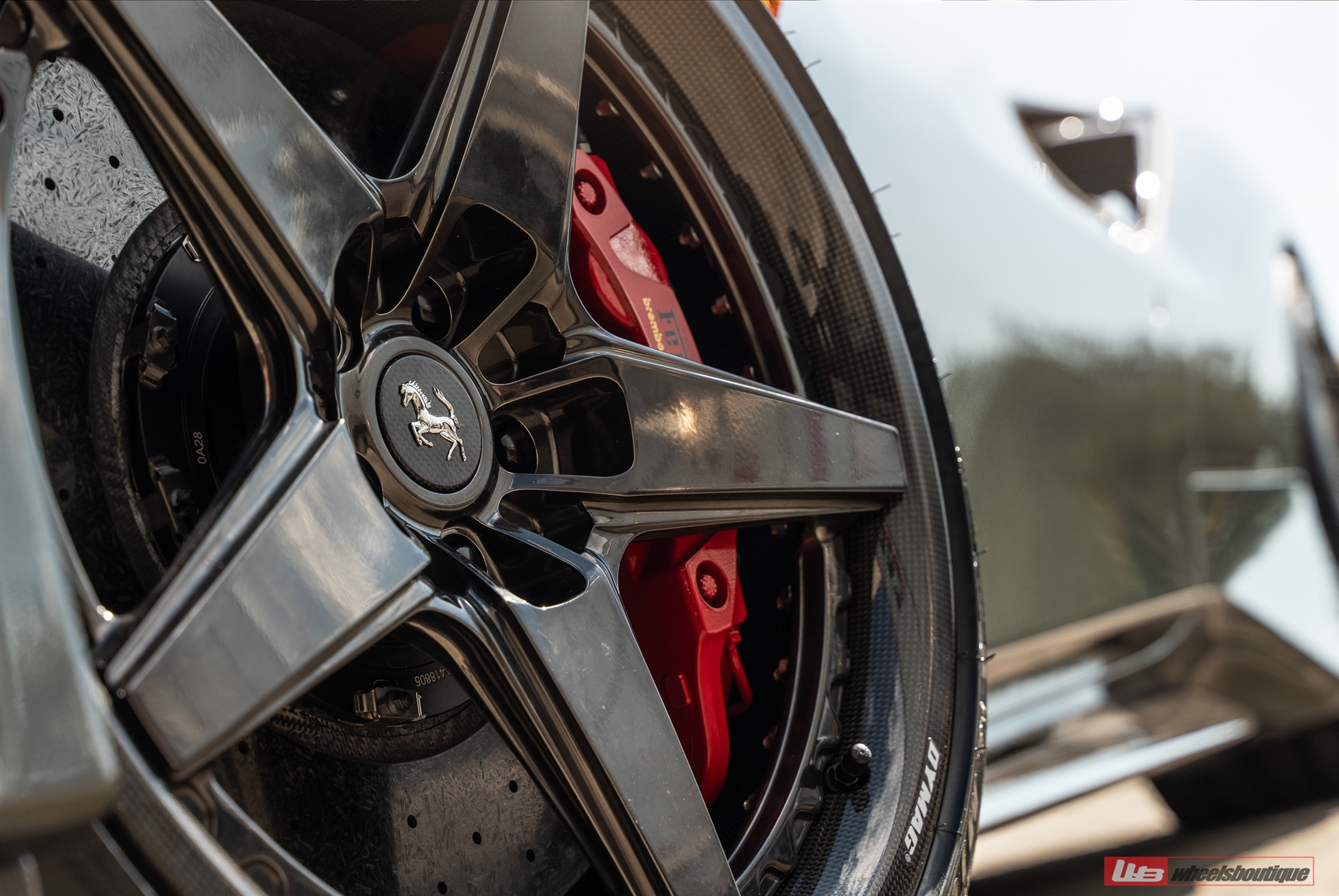 Ferrari 488 Pista | Grigio Silverstone | on ANRKY RS5.3C | Polished Smoke