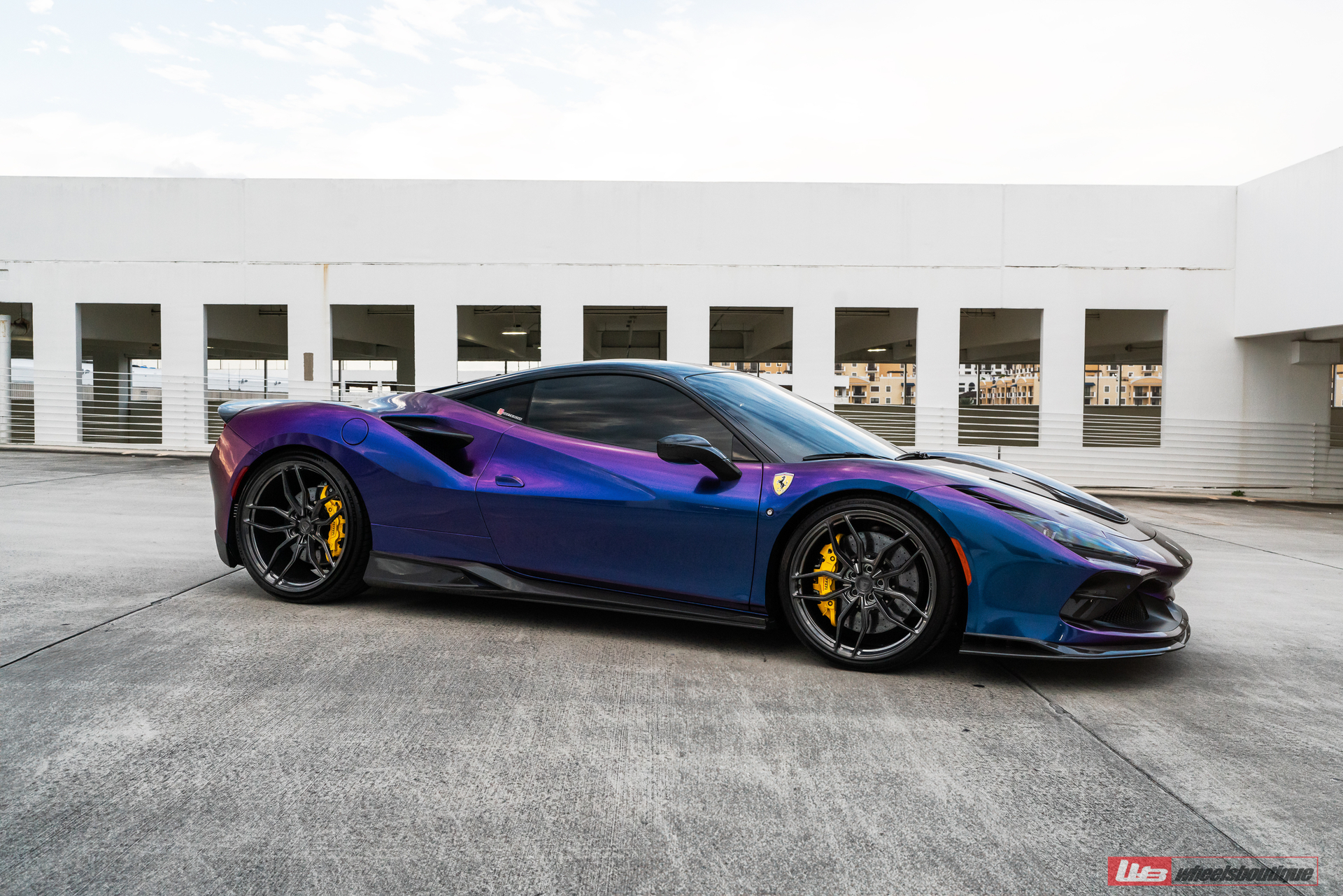 1016 Industries F8 | on ANRKY AN10 | Mirror Polished Smoke