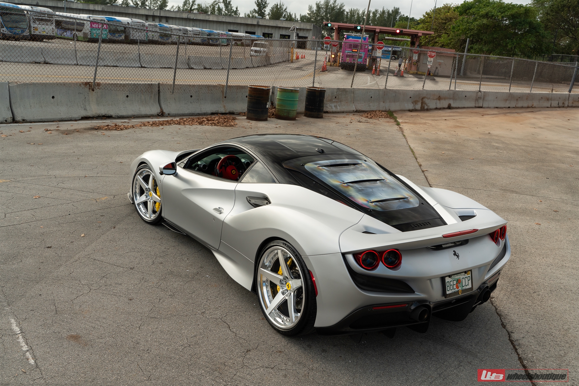 Ferrari F8 on ANRKY RS5.3 RETROSeries