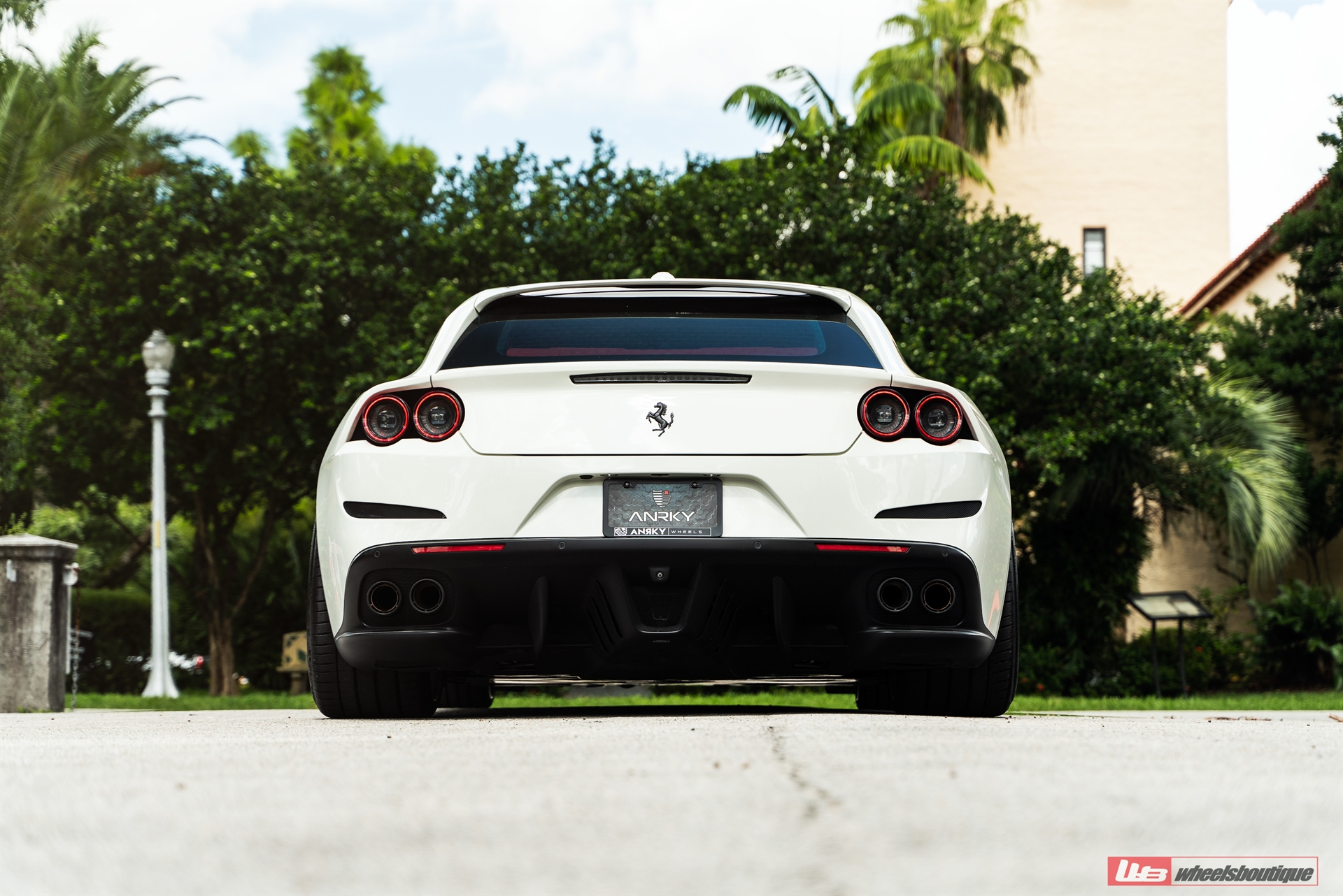 Ferrari GTC4 Lusso – AN28 SeriesTWO