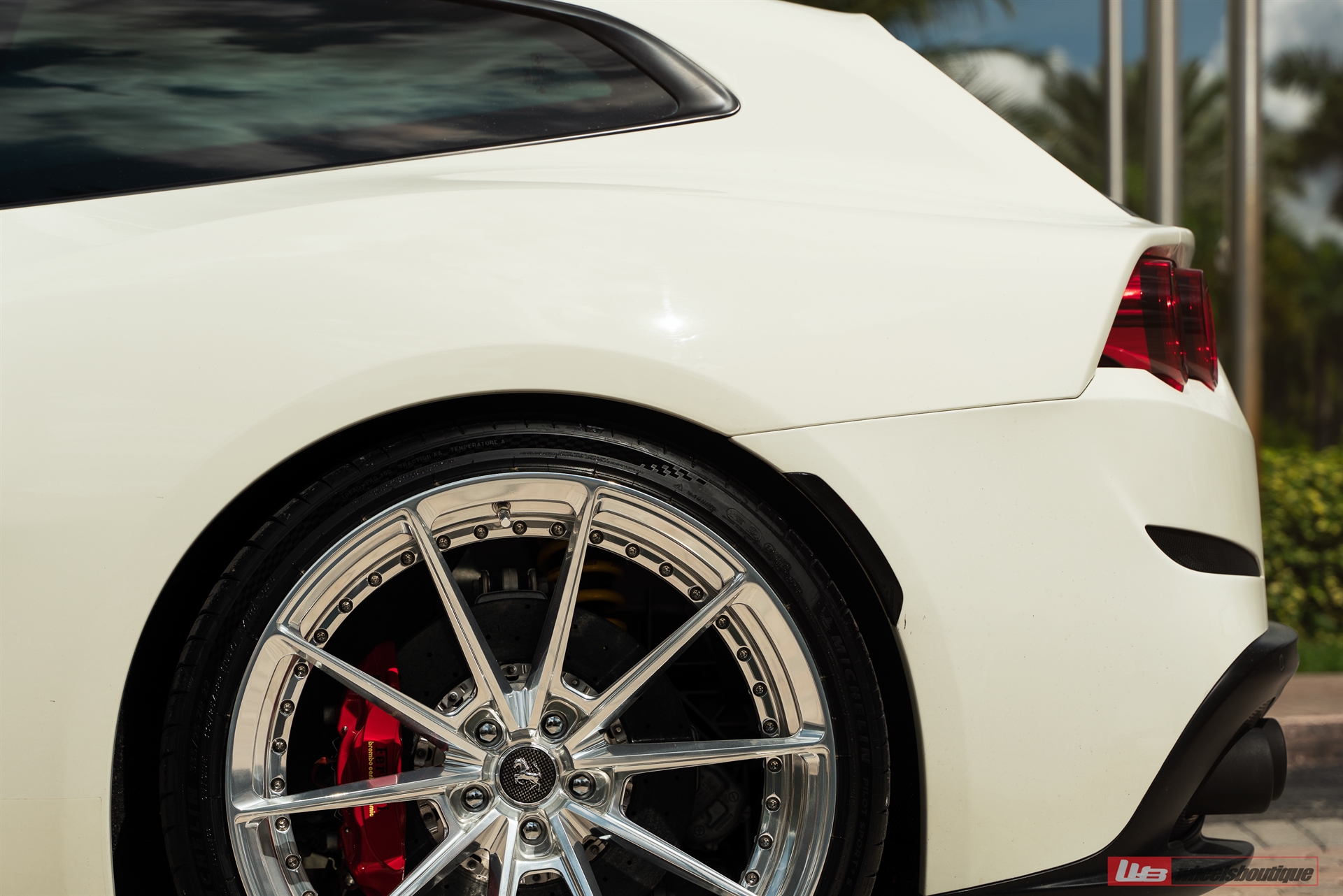 Ferrari GTC4 Lusso – AN28 SeriesTWO