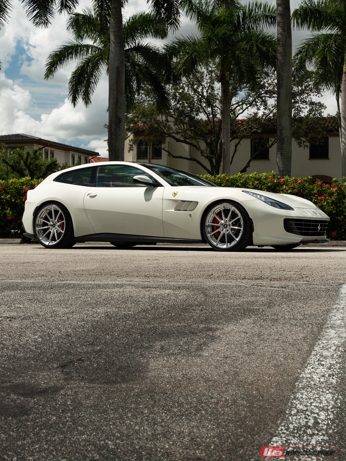 Ferrari GTC4 Lusso – AN28 SeriesTWO