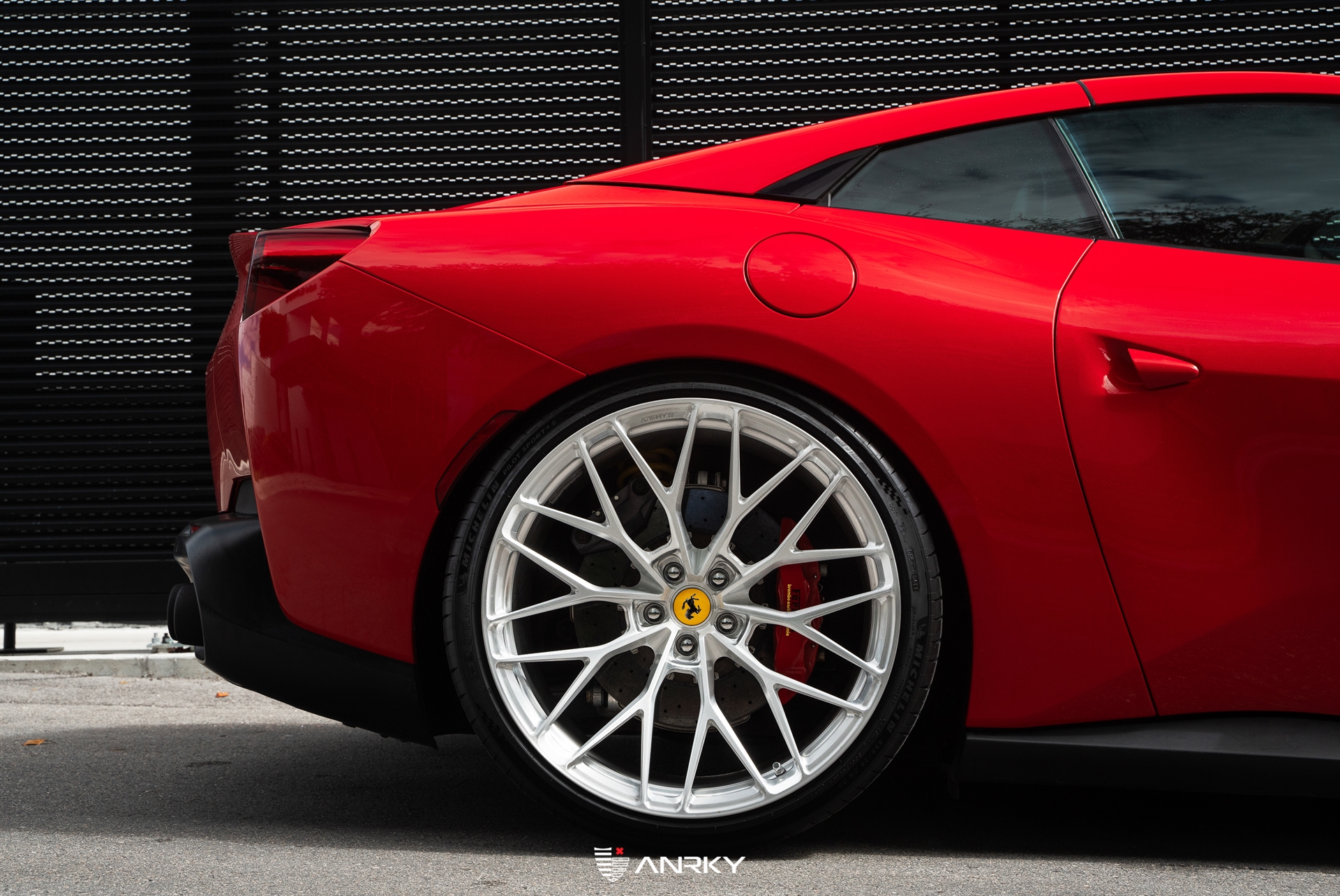 ANRKY AN10 | Ferrari Portofino