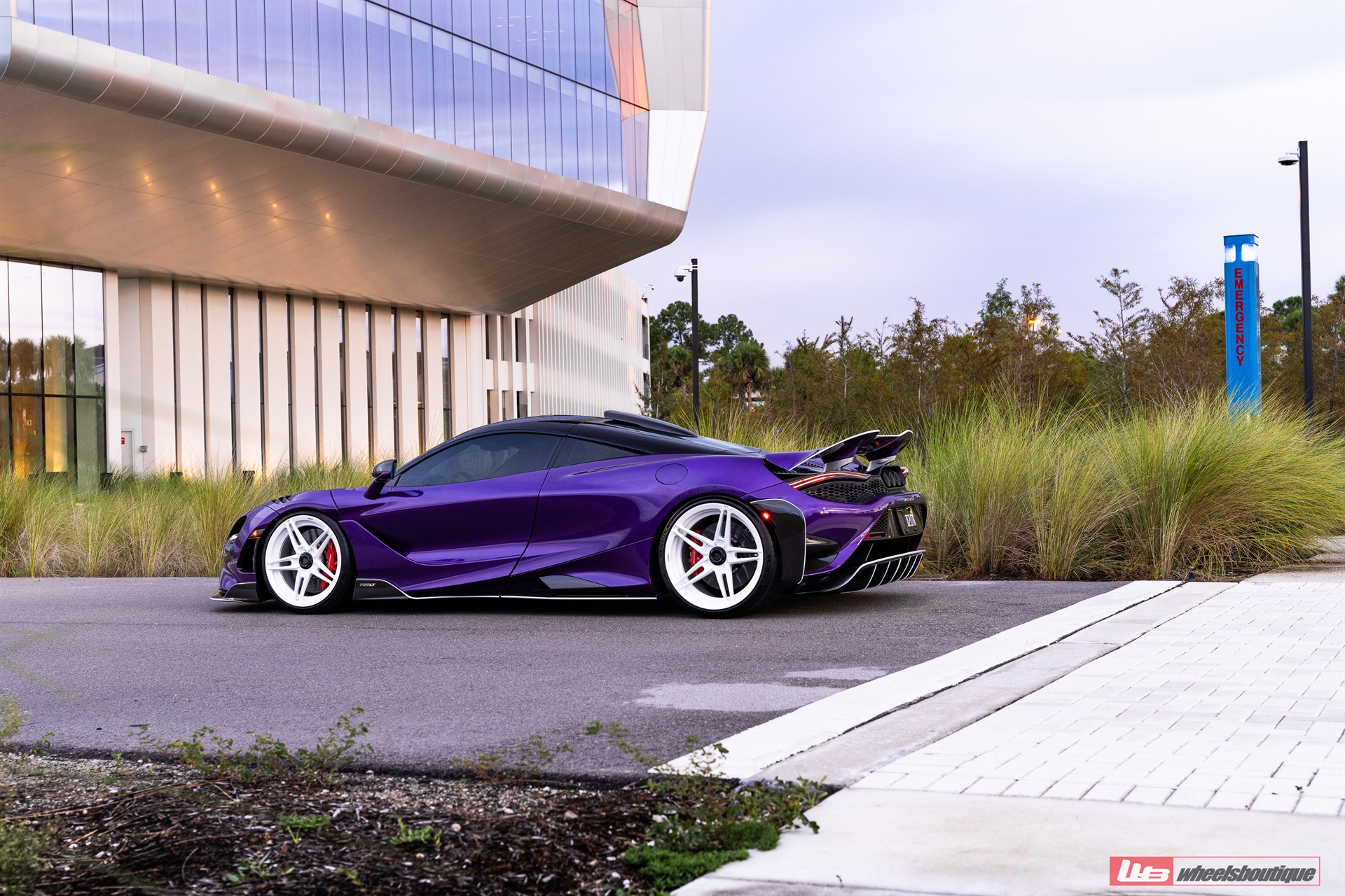 McLaren 765LT – AN27 SeriesTWO