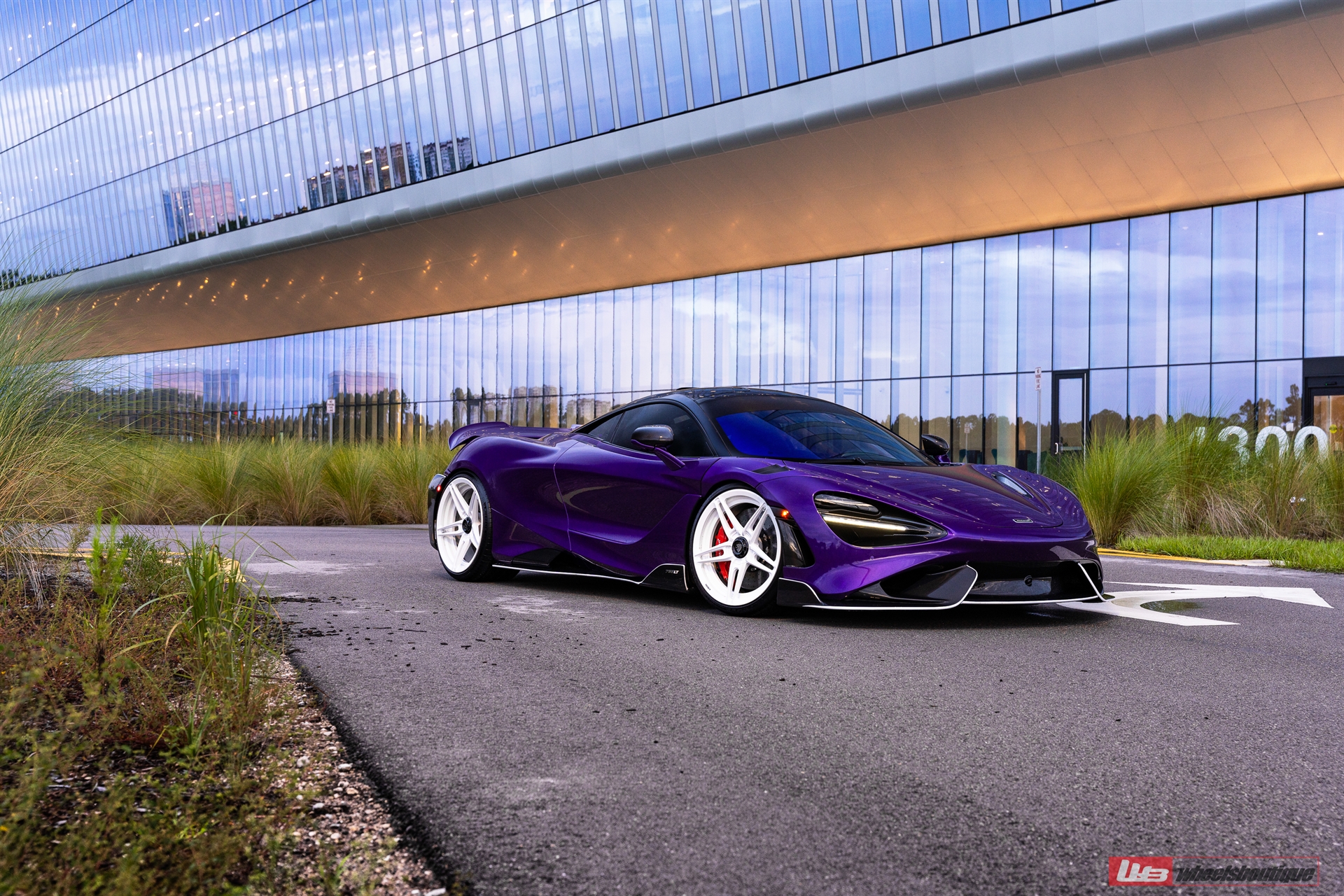 McLaren 765LT – AN27 SeriesTWO